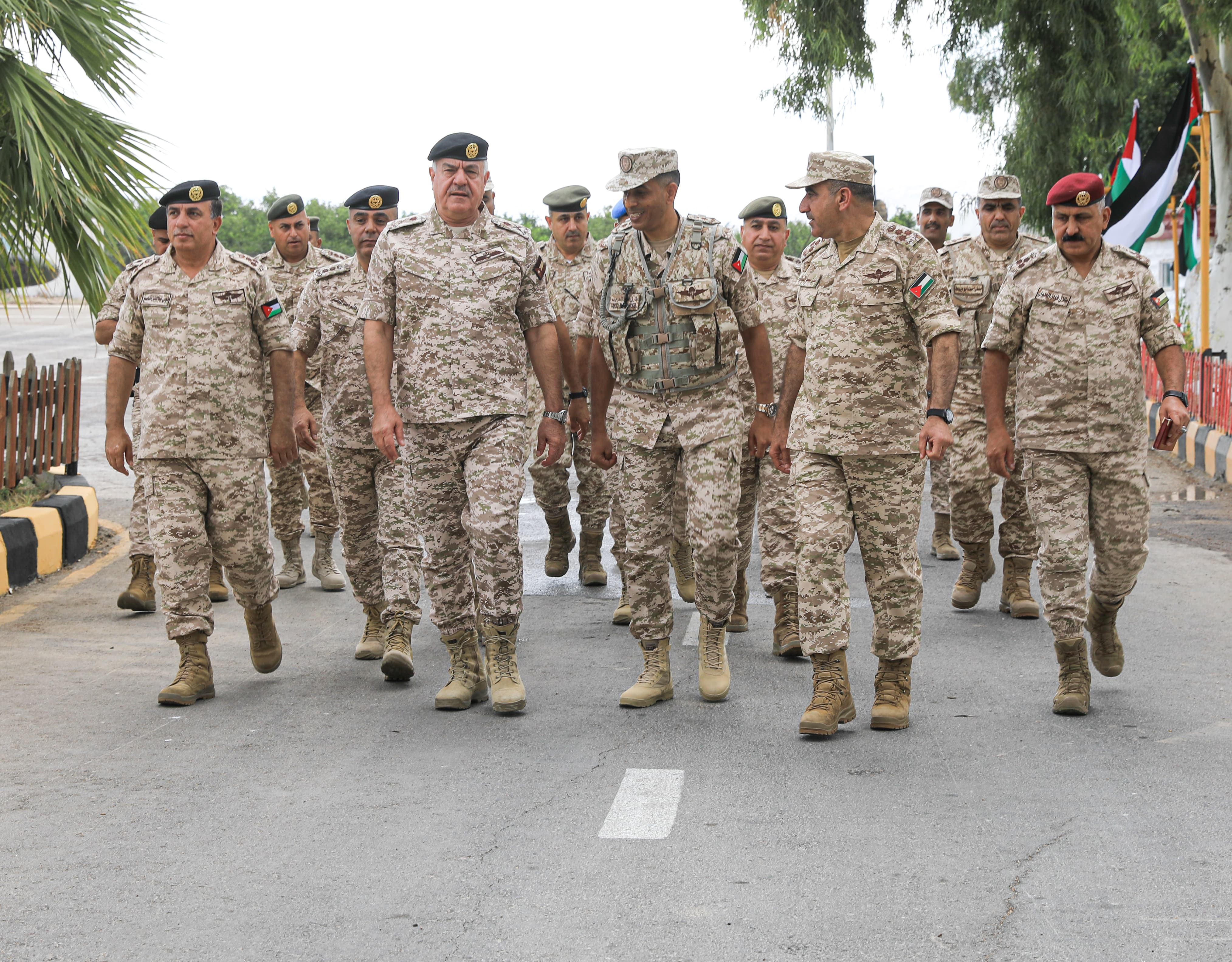 Madar Al-Saa Images 0.465984601552476