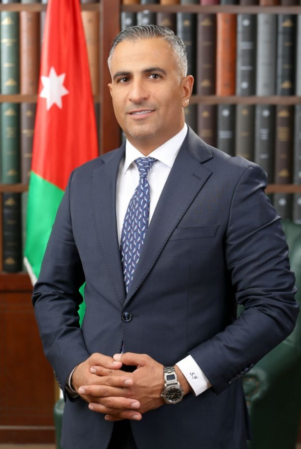 Madar Al-Saa Images 0.23465154981472347