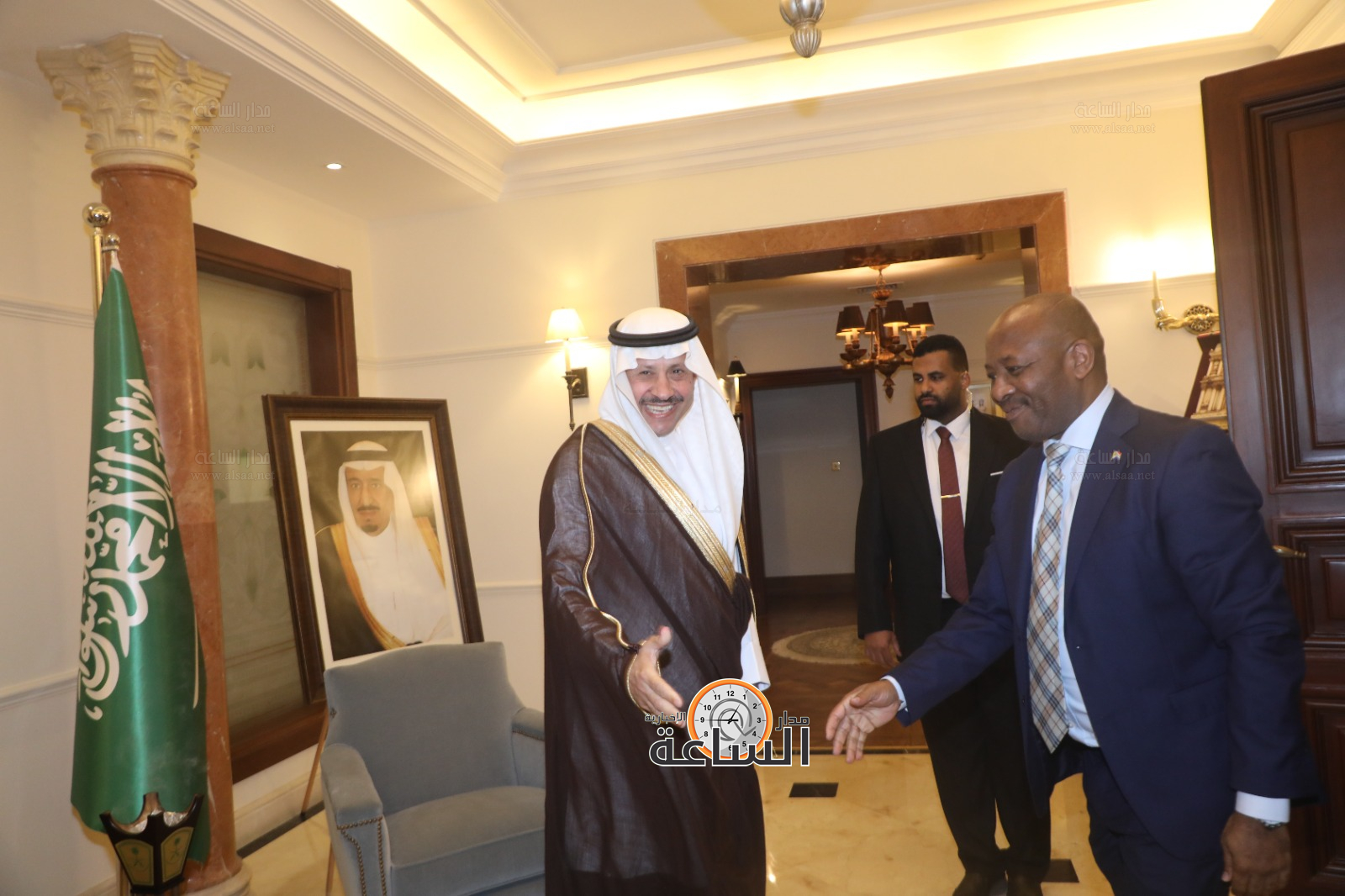 Madar Al-Saa Images 0.5757478304003136