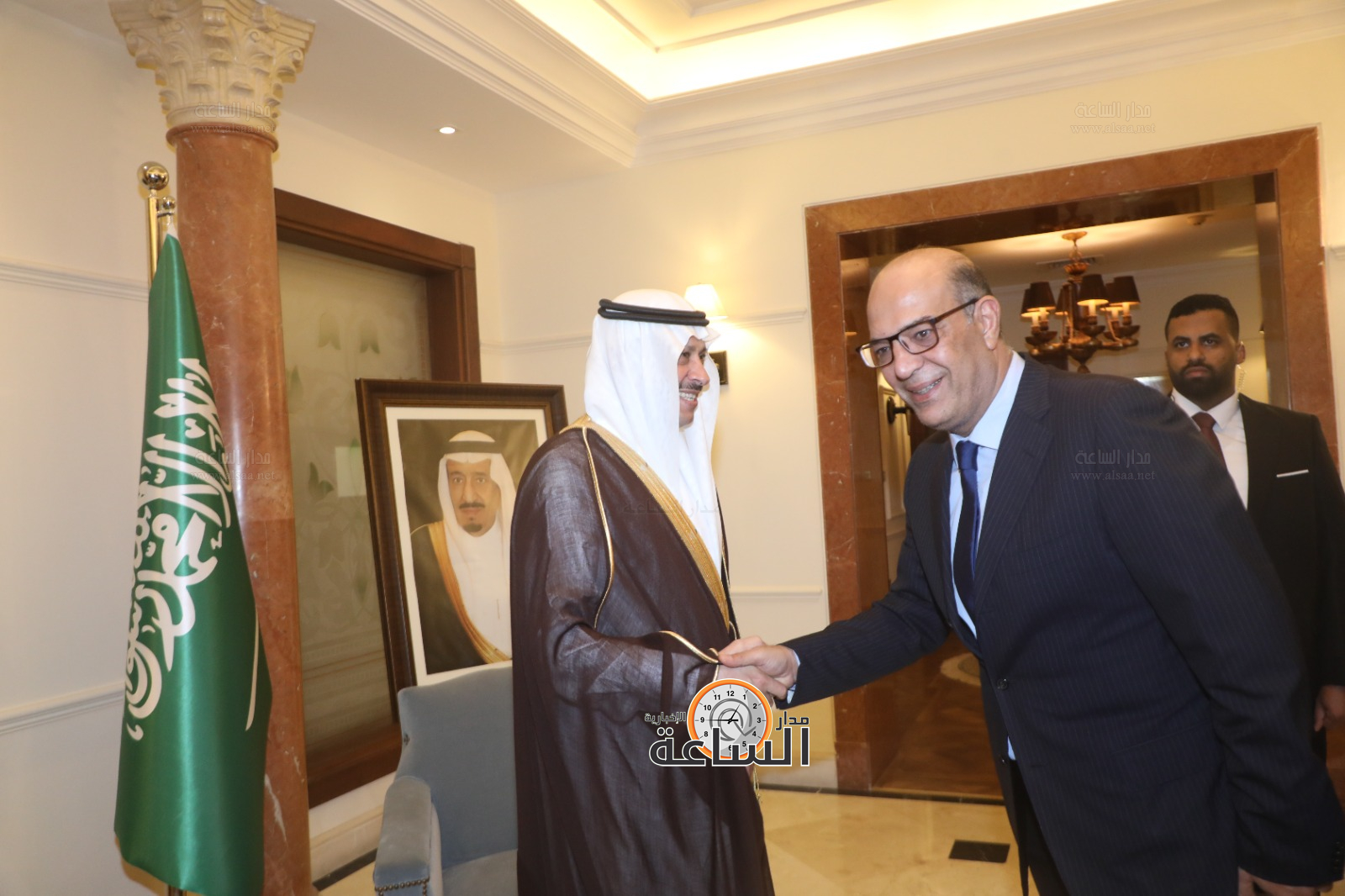 Madar Al-Saa Images 0.5300345715195833