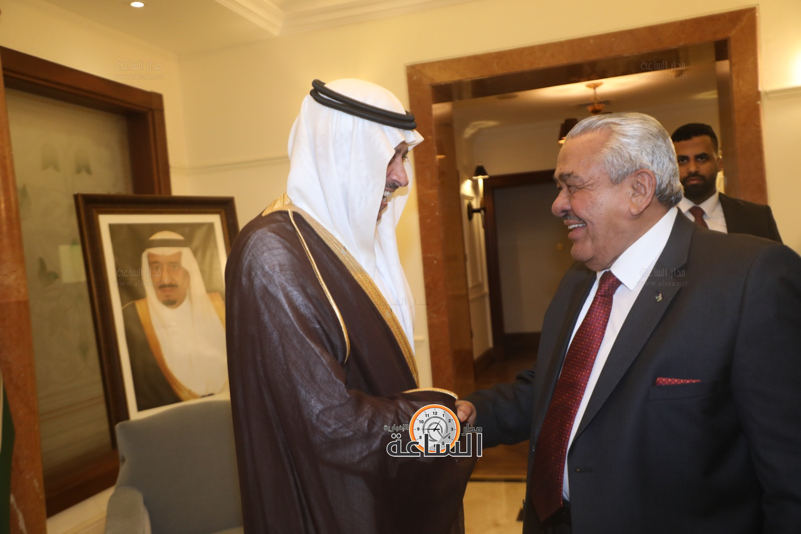 Madar Al-Saa Images 0.30042706319883283