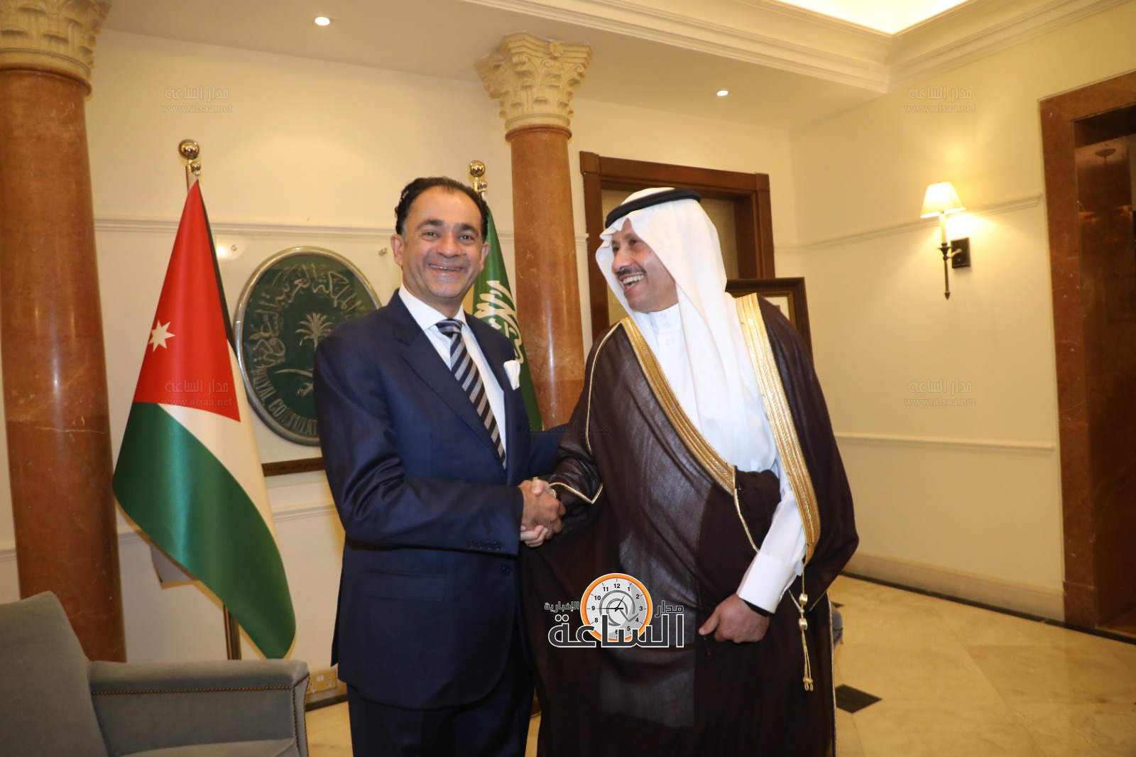 Madar Al-Saa Images 0.47786507130317313