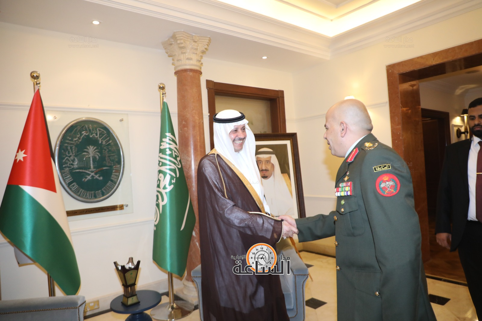 Madar Al-Saa Images 0.86492252265772