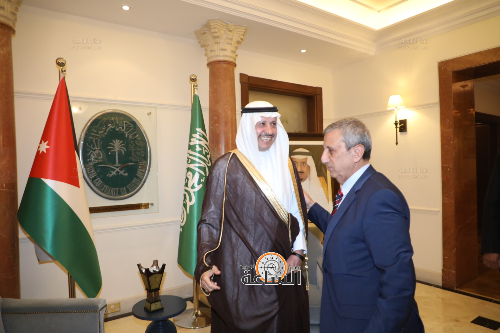 Madar Al-Saa Images 0.16701049778303512