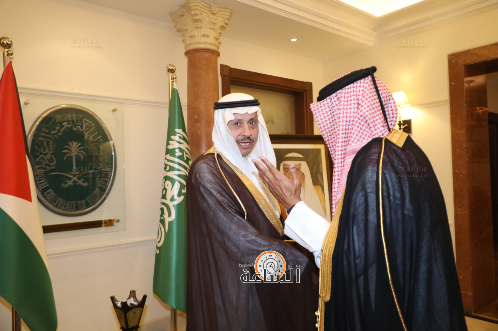 Madar Al-Saa Images 0.0713693532115367