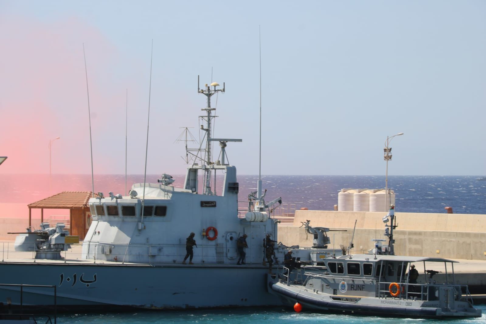 Madar Al-Saa Images 0.4890327450589522