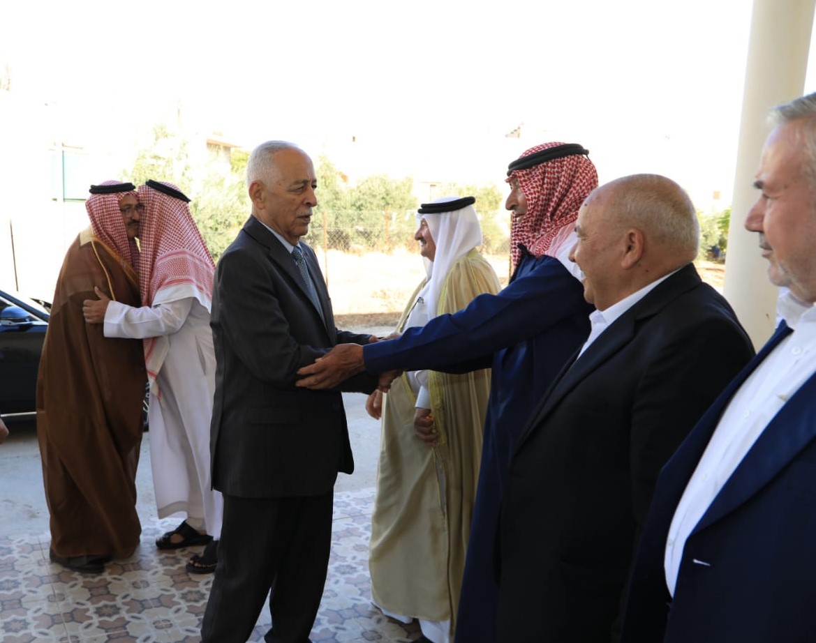 Madar Al-Saa Images 0.8289859978776257