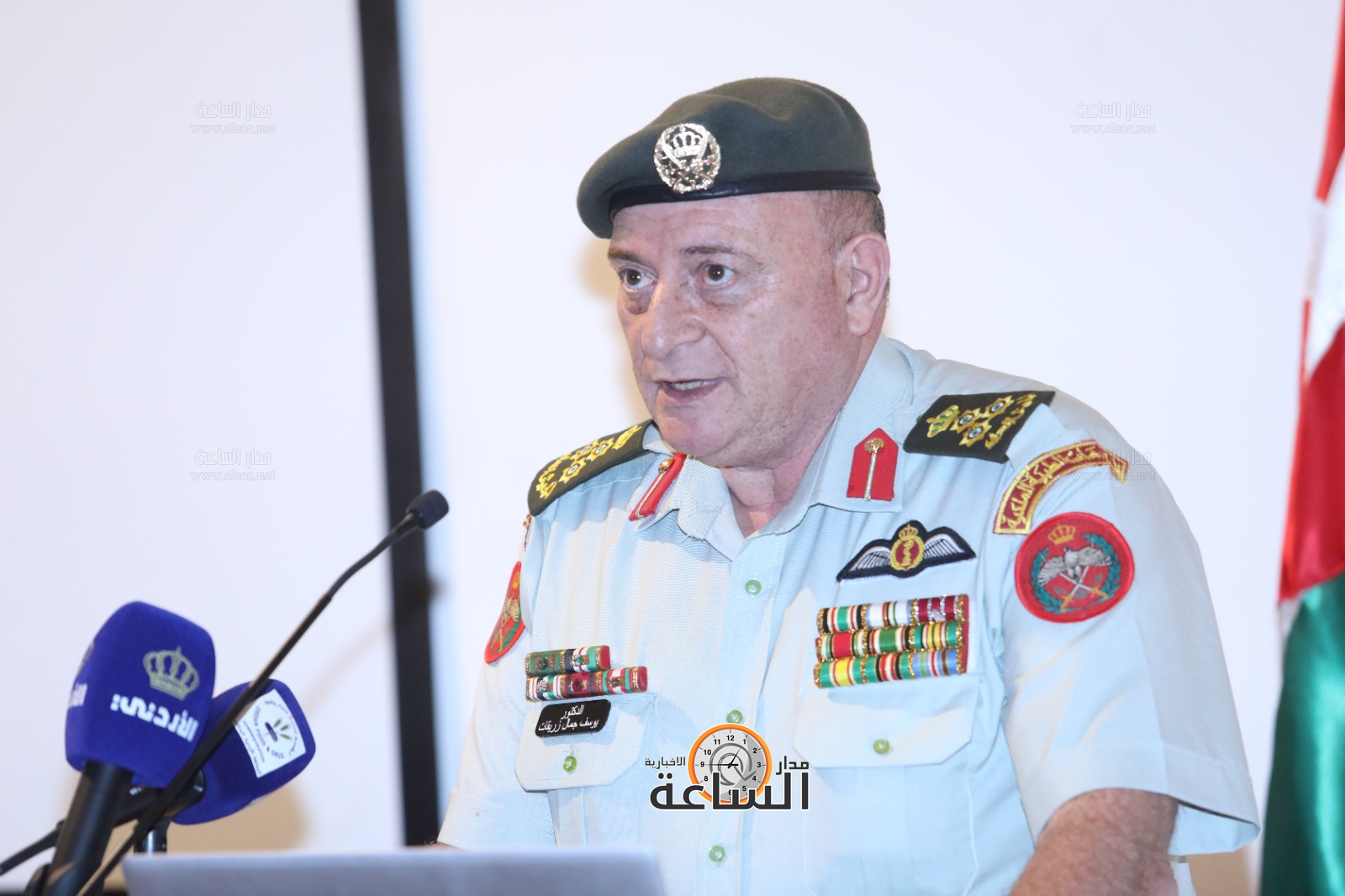 Madar Al-Saa Images 0.5245497990737082