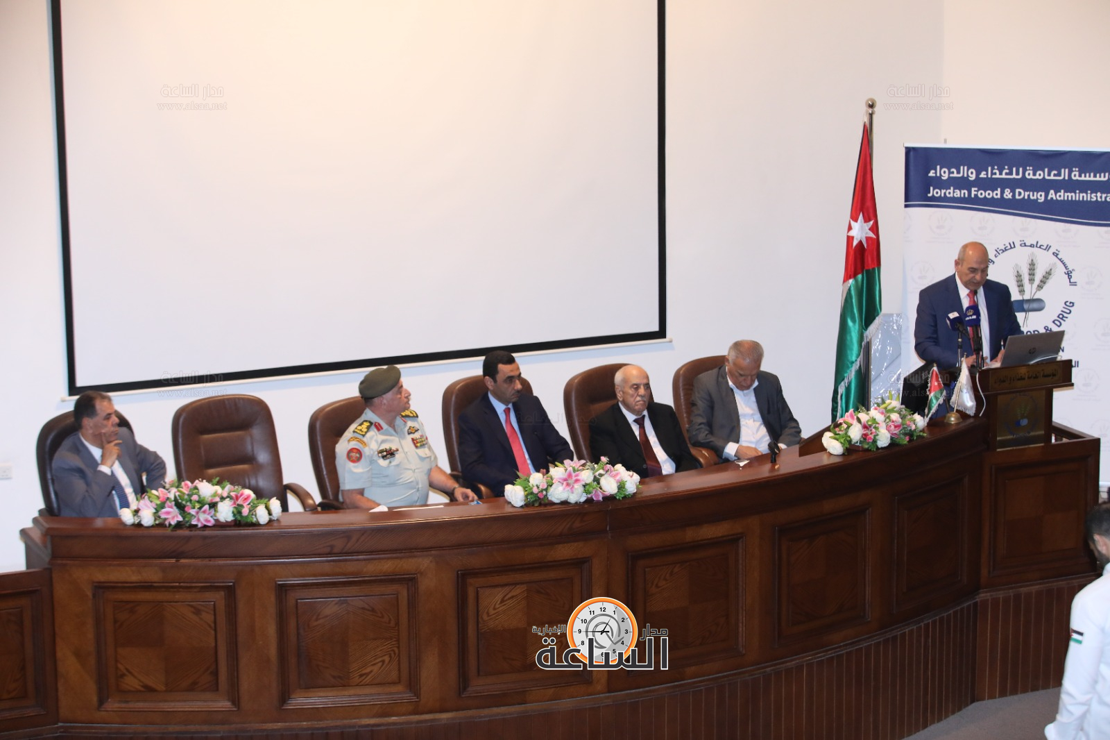 Madar Al-Saa Images 0.193560490386401