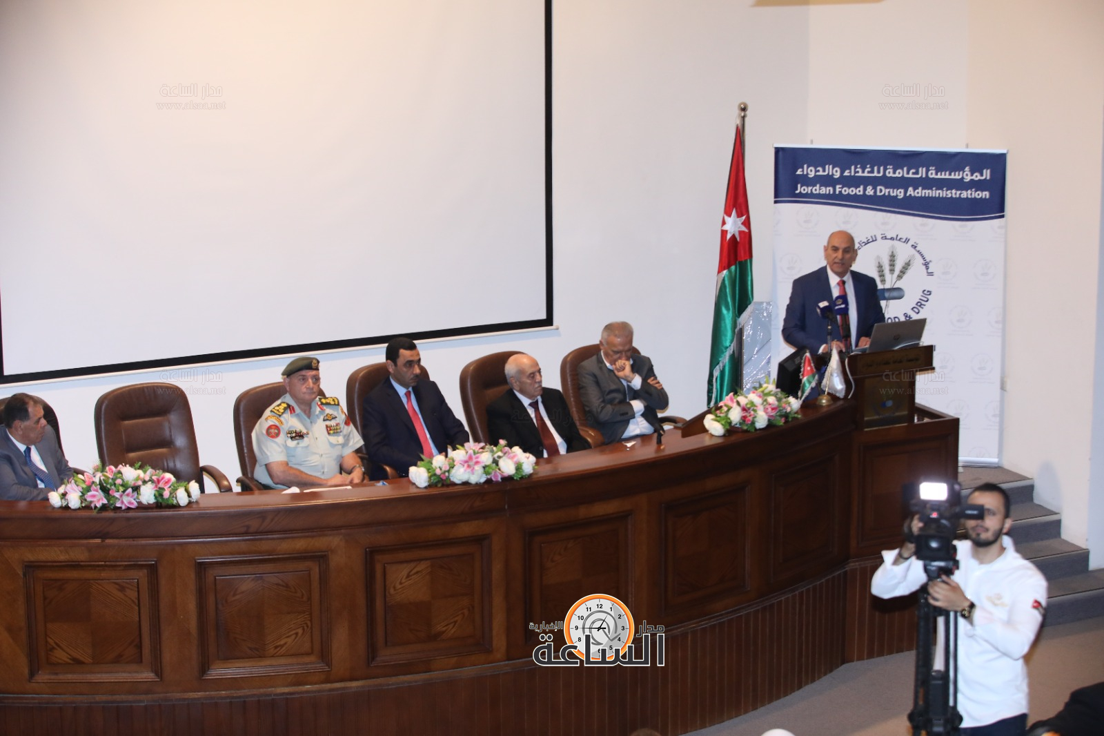 Madar Al-Saa Images 0.5035052470766015