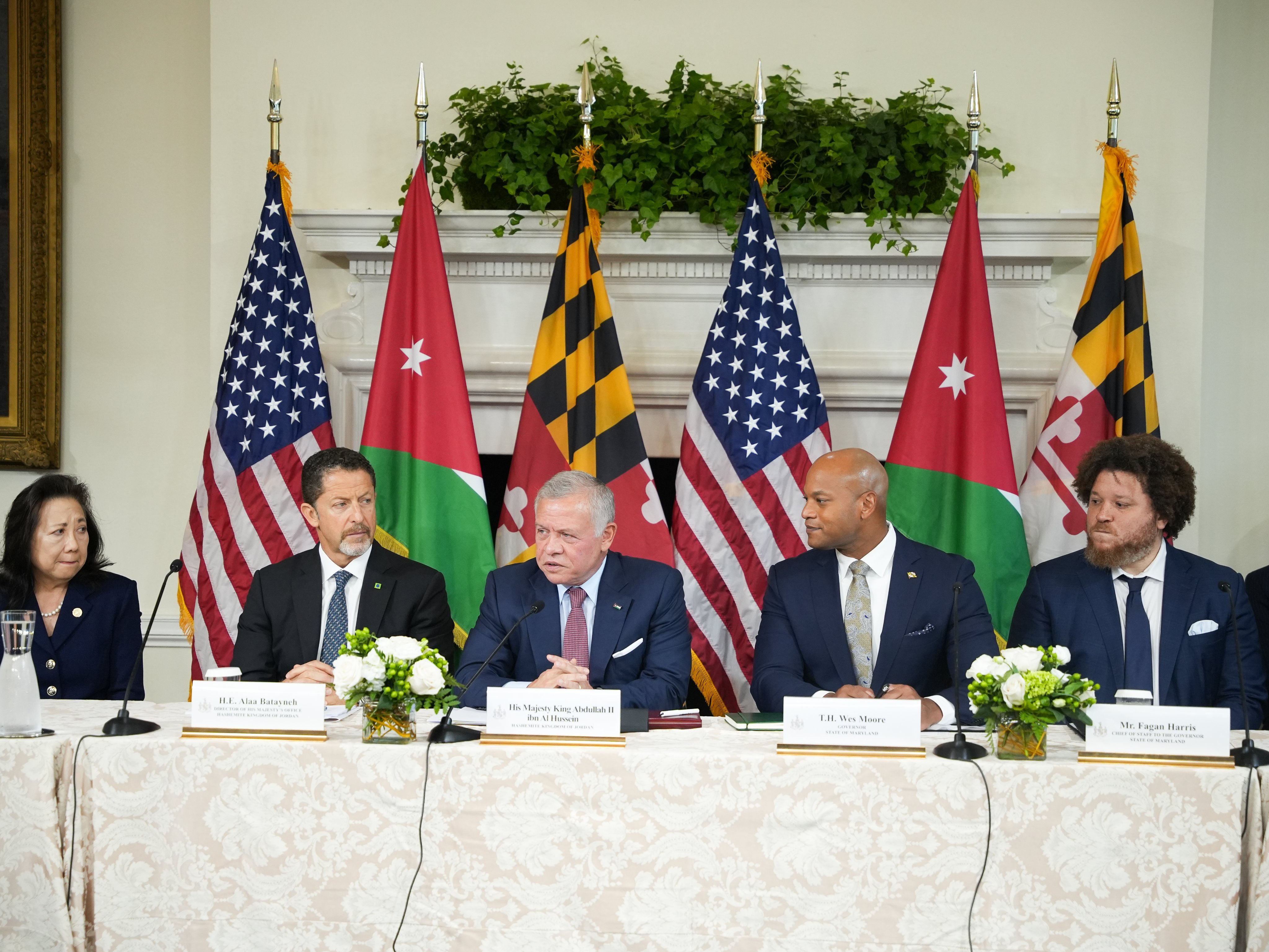 Madar Al-Saa Images 0.9346290683547145