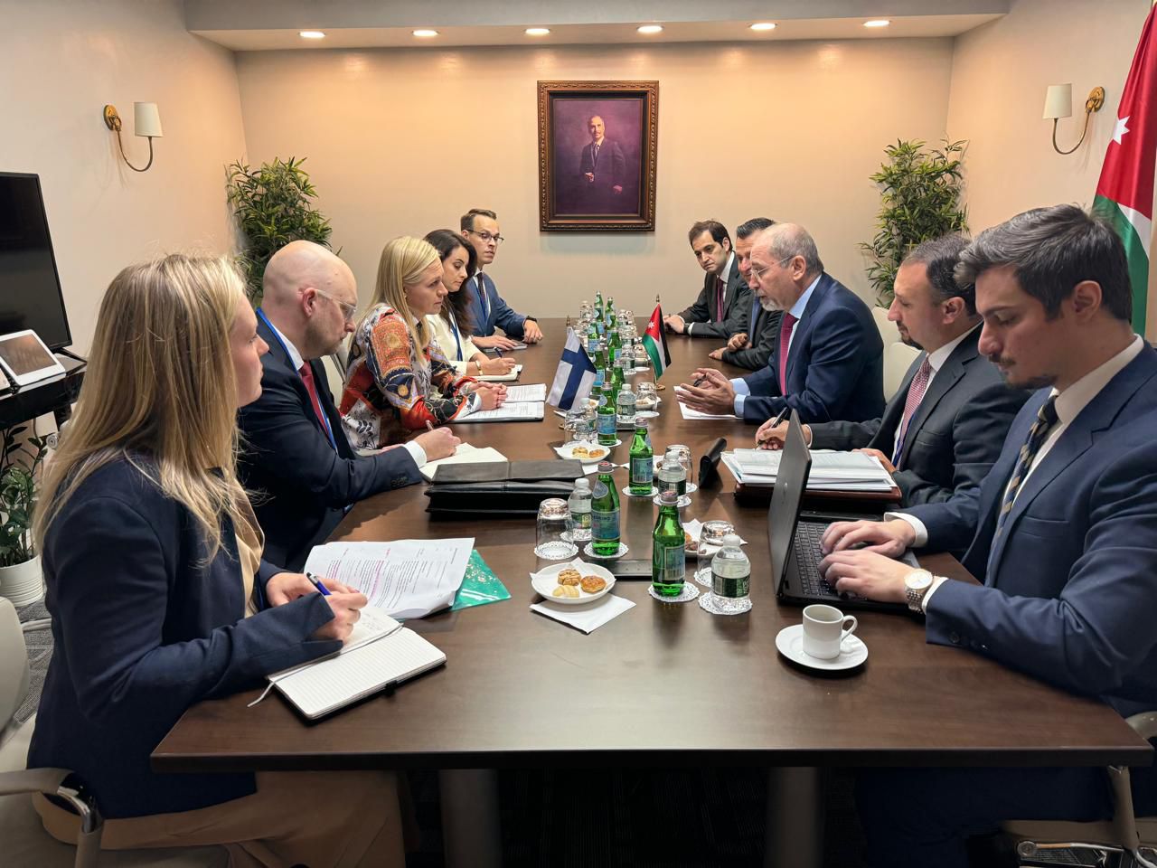 Madar Al-Saa Images 0.7071045272197944