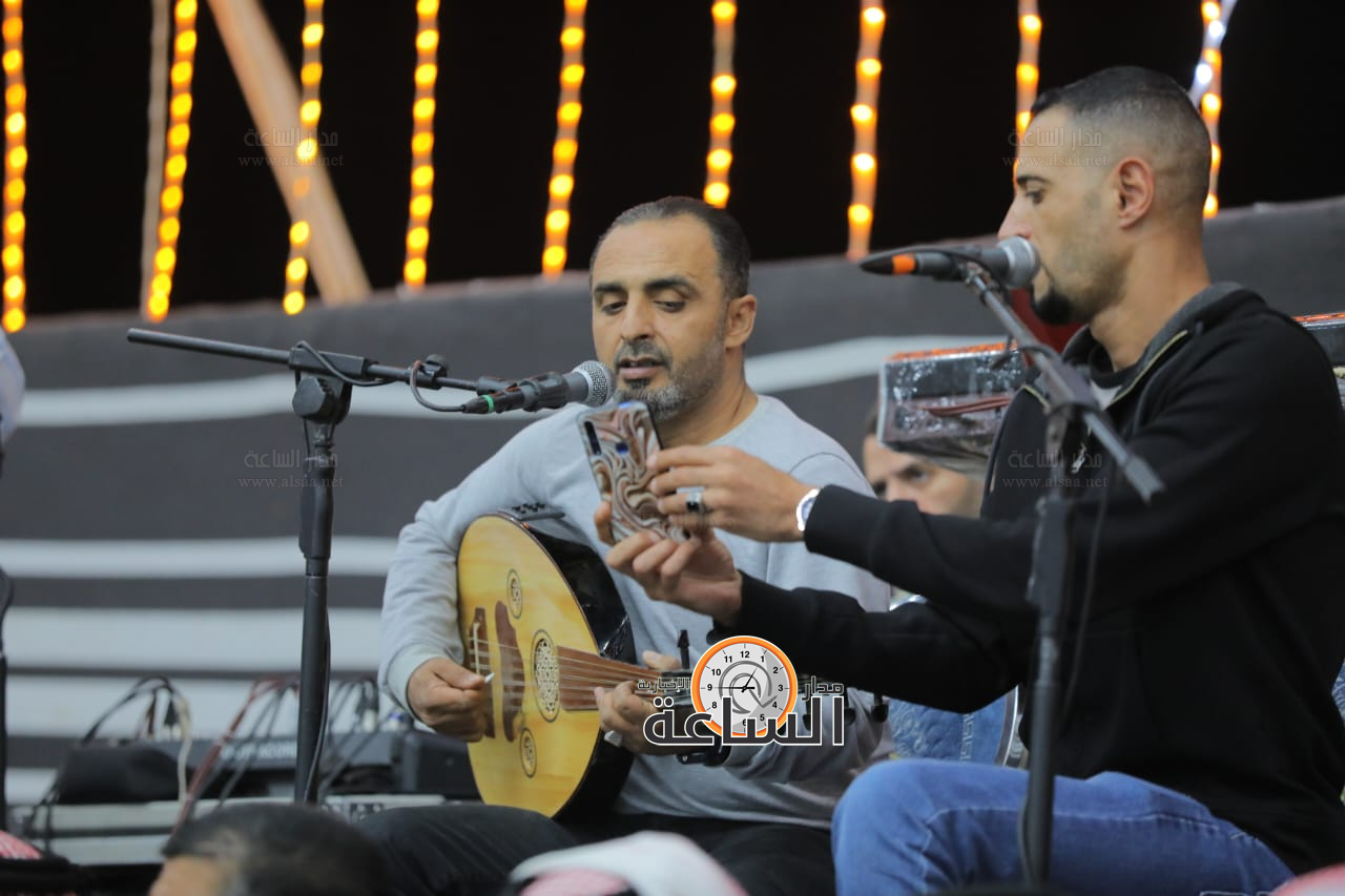 Madar Al-Saa Images 0.40830733453604395