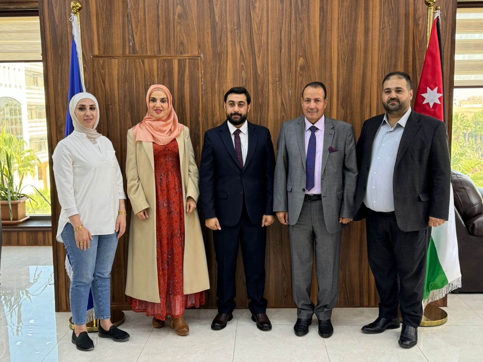 Madar Al-Saa Images 0.9541266835991649