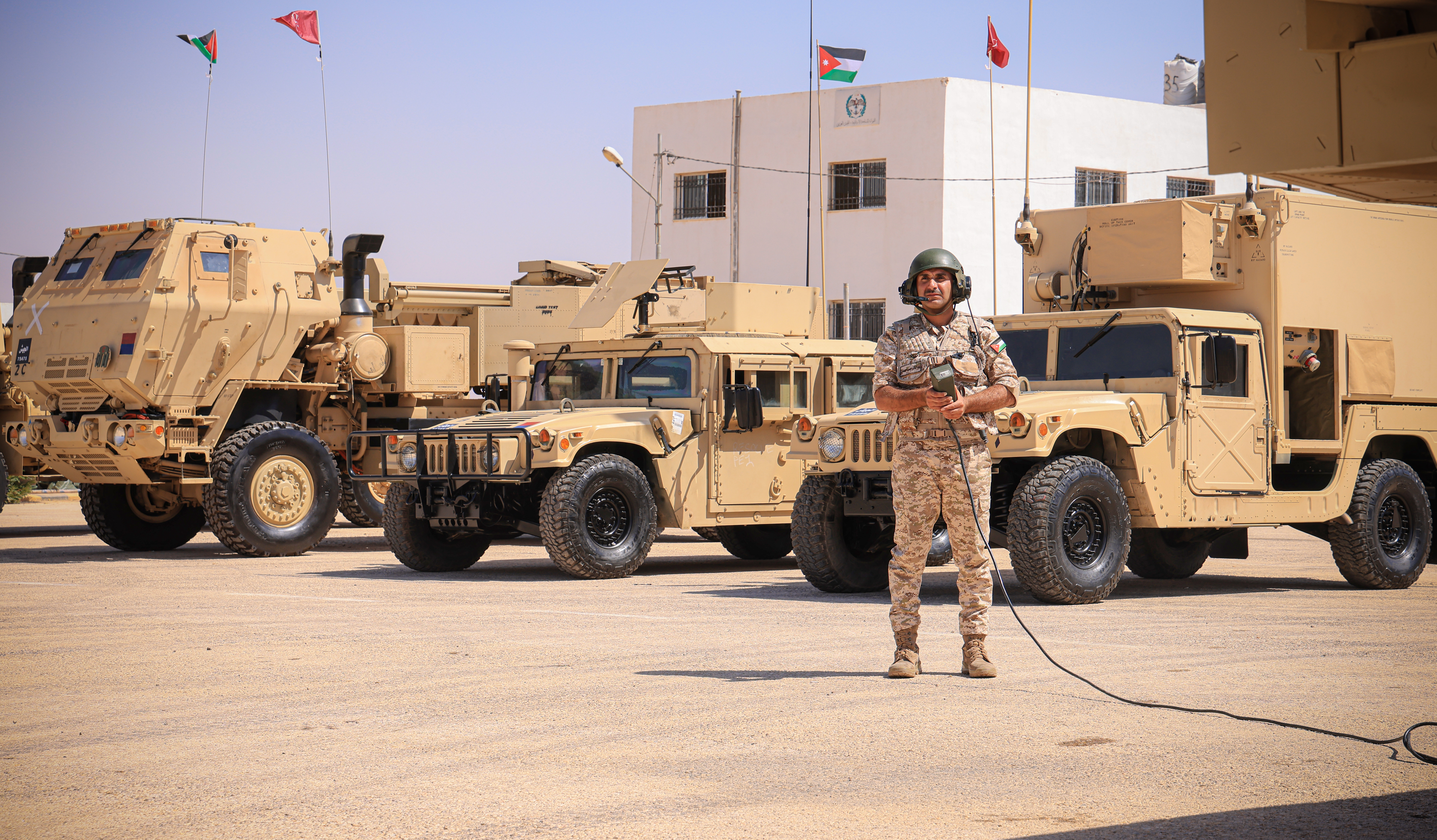 Madar Al-Saa Images 0.5245296606694496