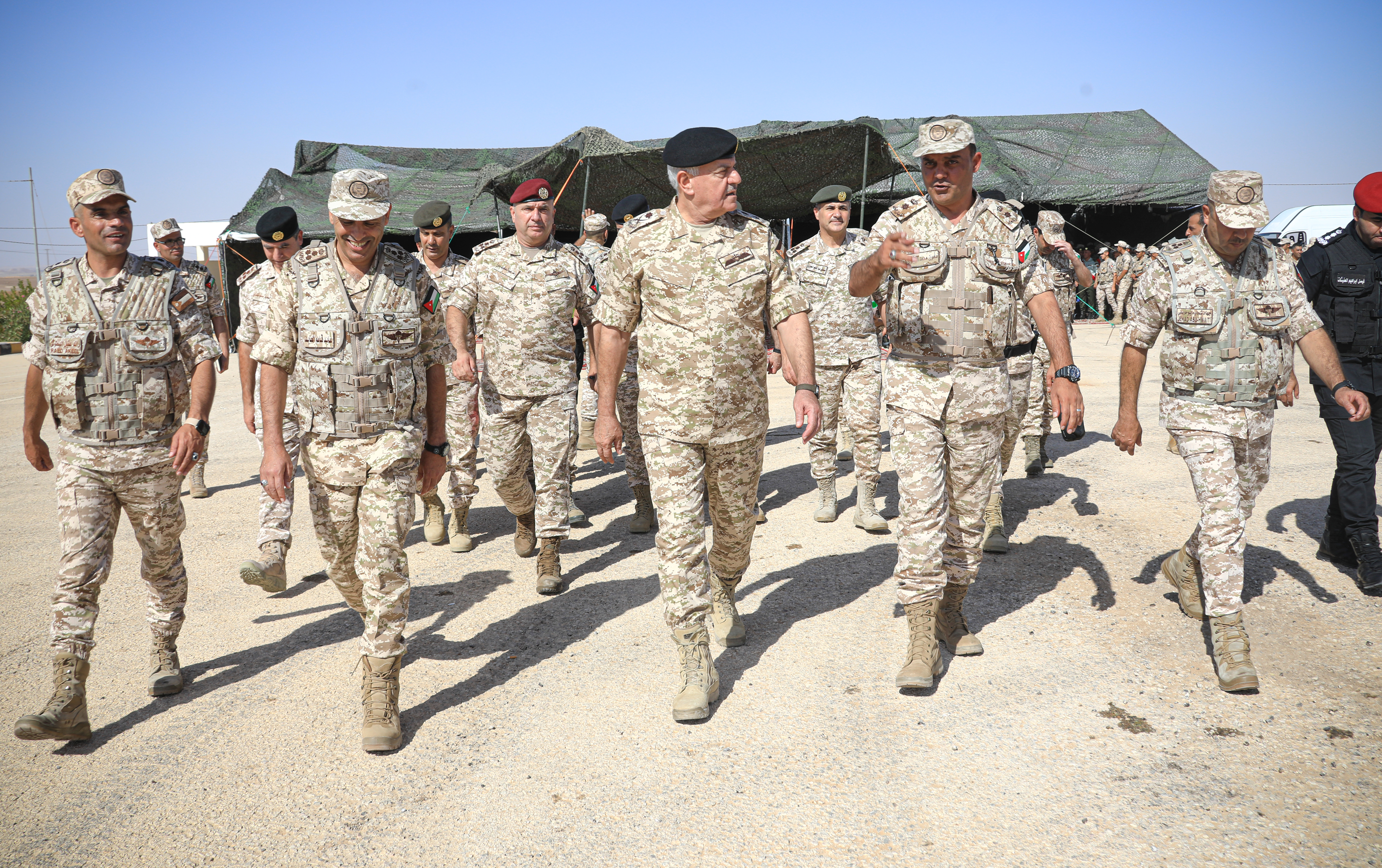 Madar Al-Saa Images 0.06144278080912646