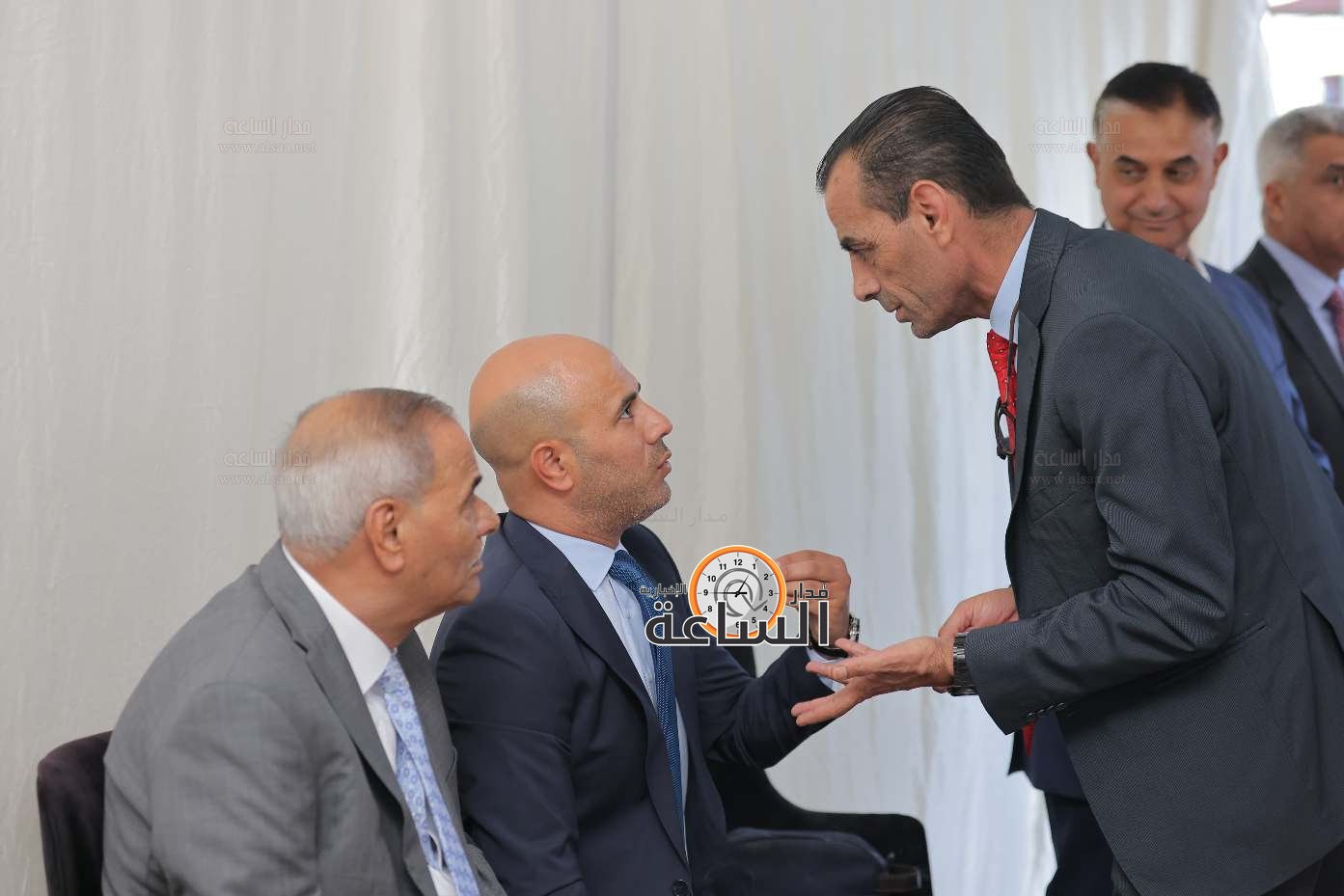 Madar Al-Saa Images 0.4763894393915289