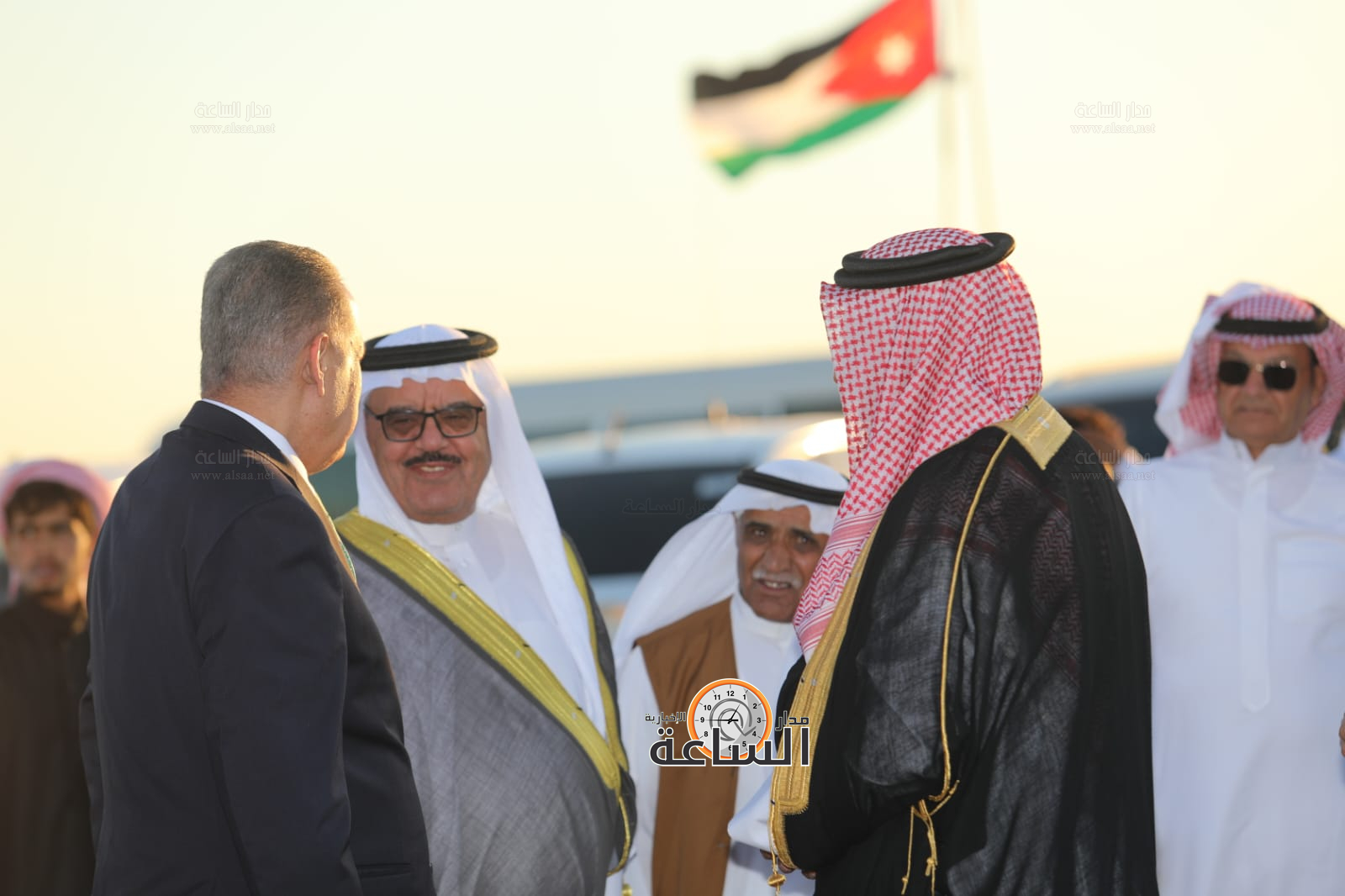 Madar Al-Saa Images 0.7585851236249164