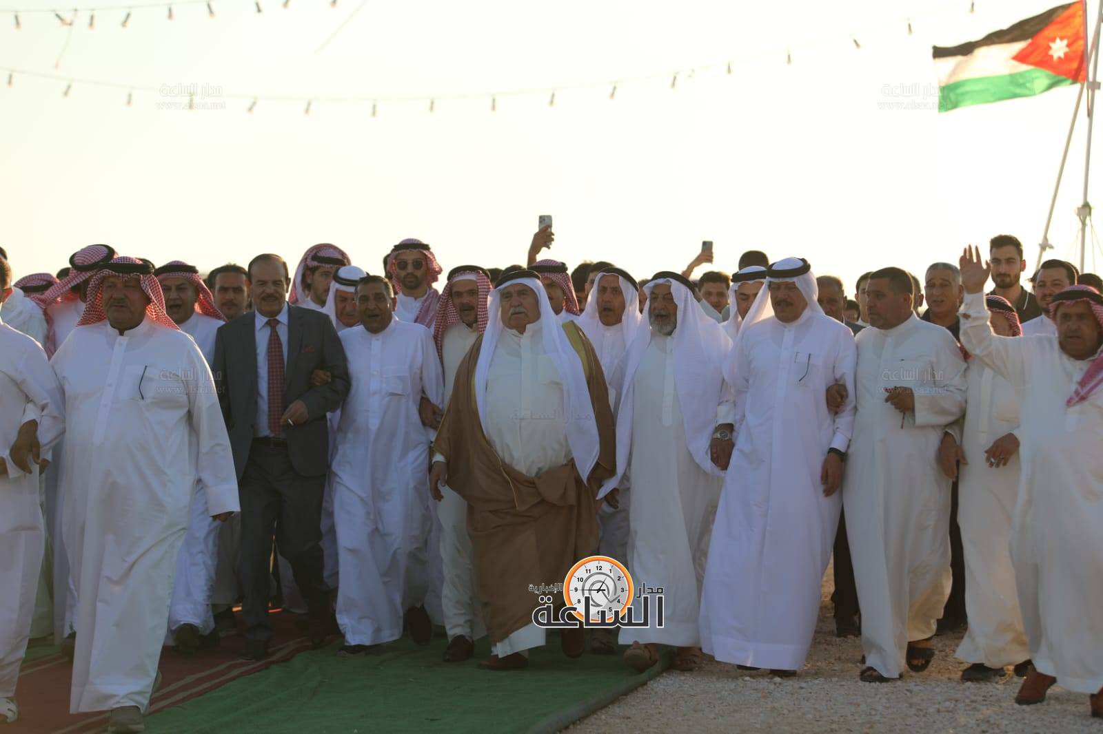 Madar Al-Saa Images 0.8219089007320775