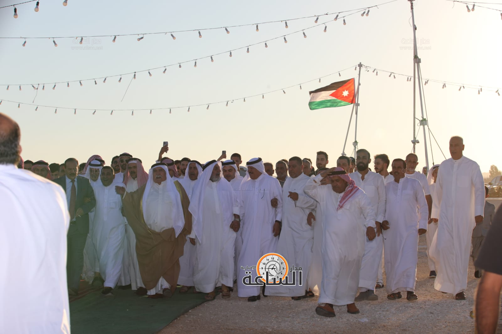 Madar Al-Saa Images 0.7015862706731402