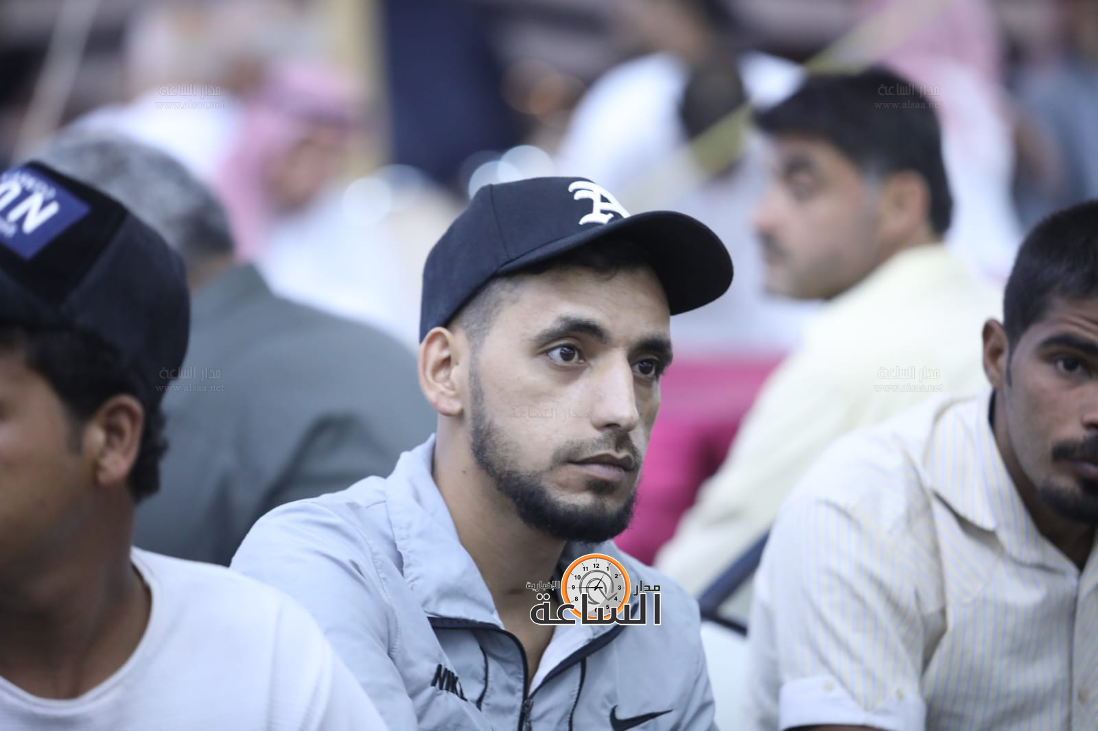 Madar Al-Saa Images 0.4103552682938598