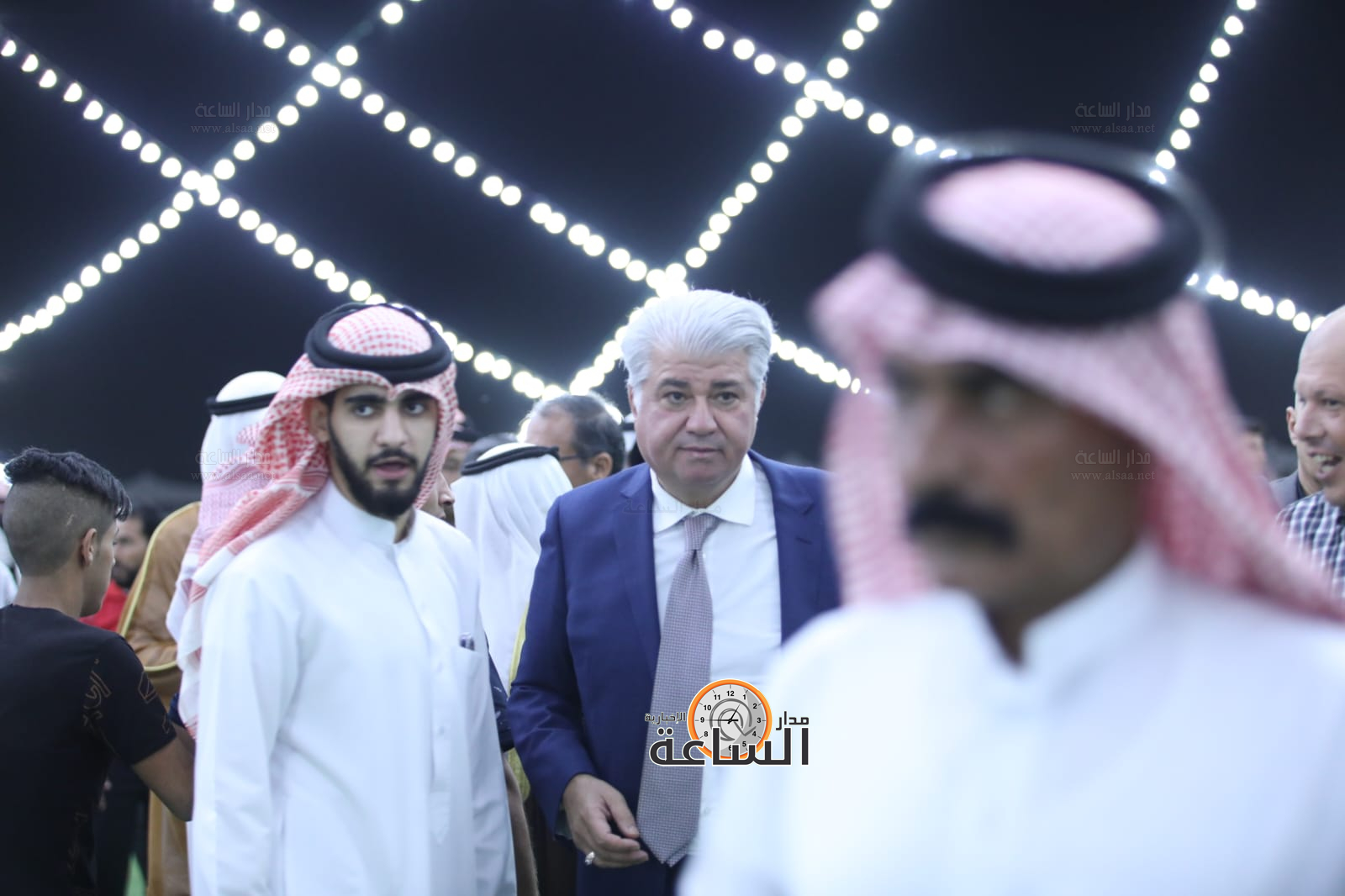 Madar Al-Saa Images 0.15783353147109835