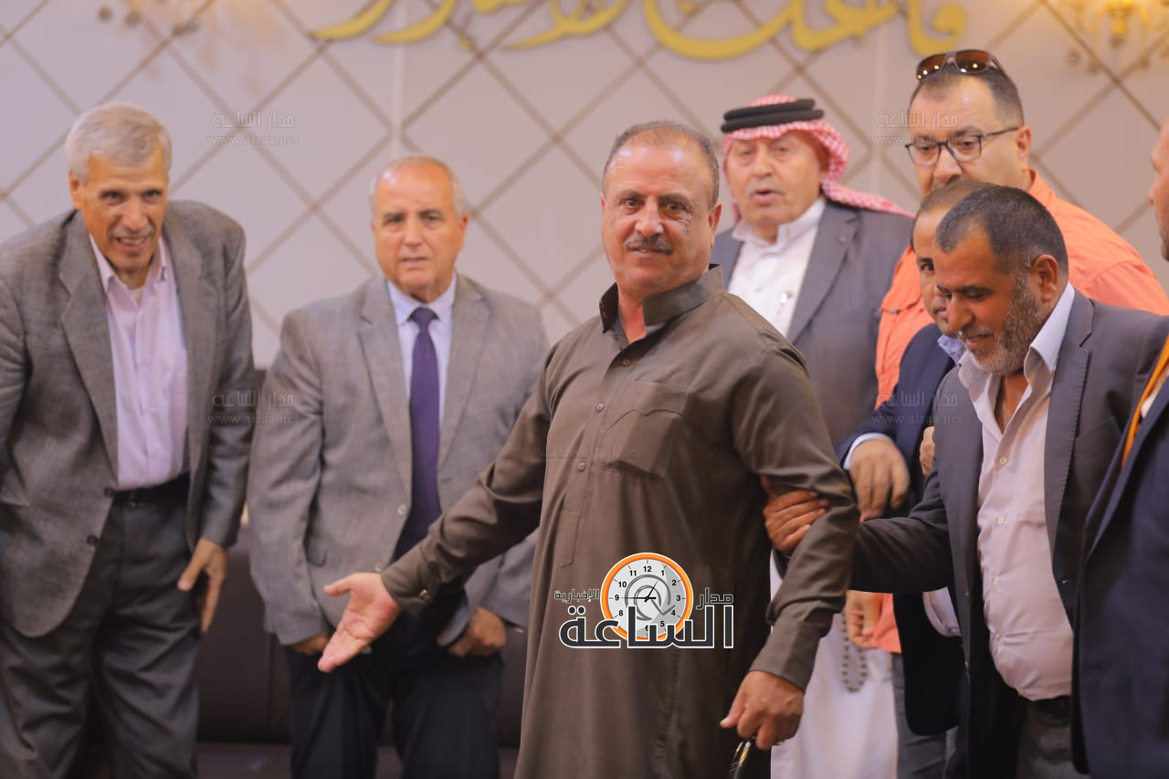 Madar Al-Saa Images 0.41771649769180197