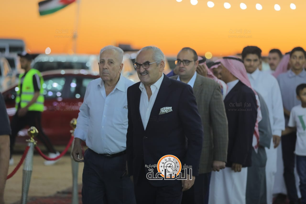 Madar Al-Saa Images 0.3112175785393725