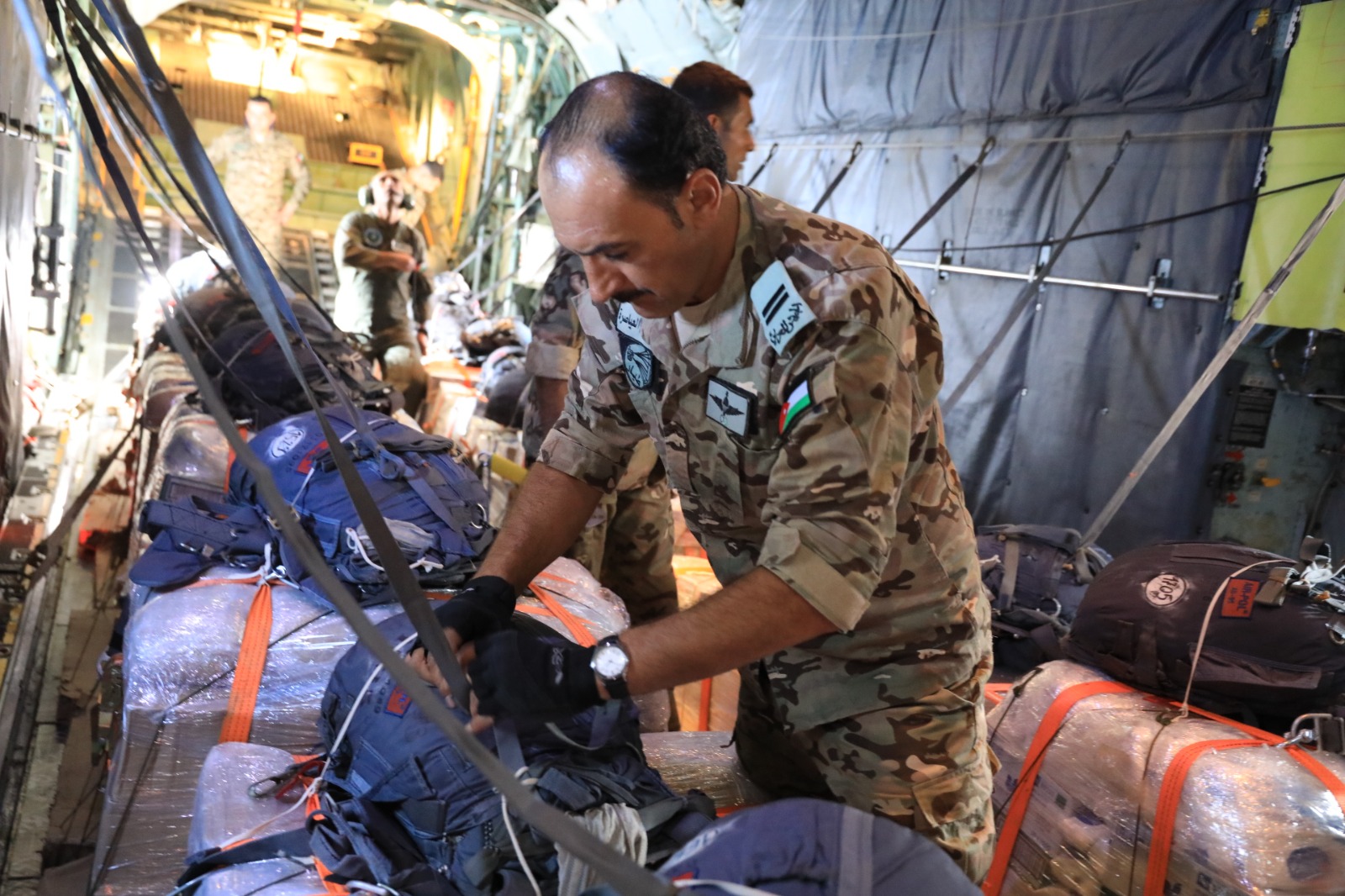 Madar Al-Saa Images 0.26184980378654066