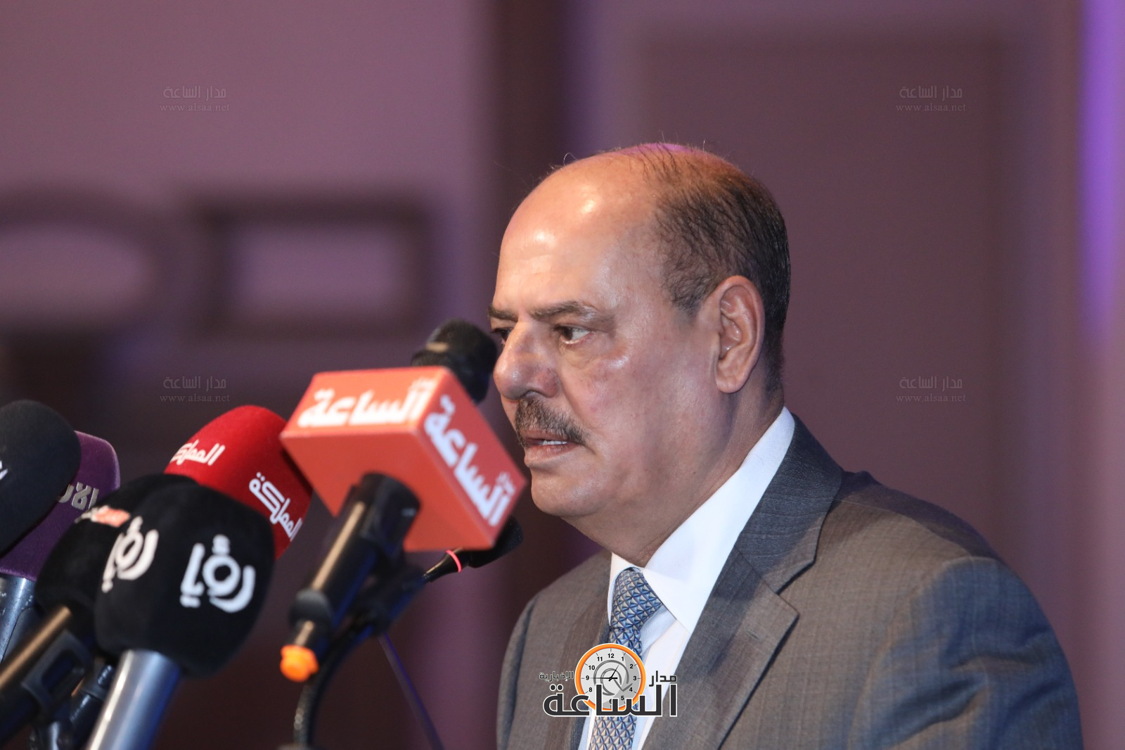 Madar Al-Saa Images 0.4985902167085208