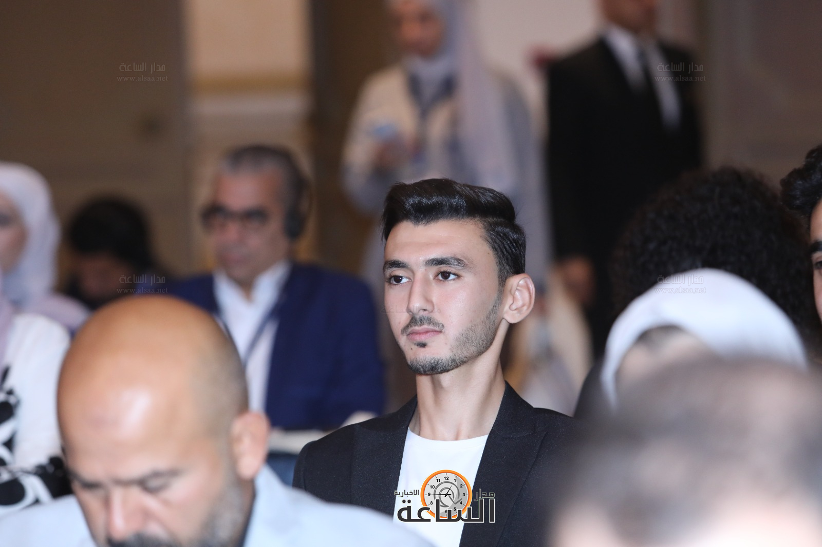 Madar Al-Saa Images 0.4042537097522825