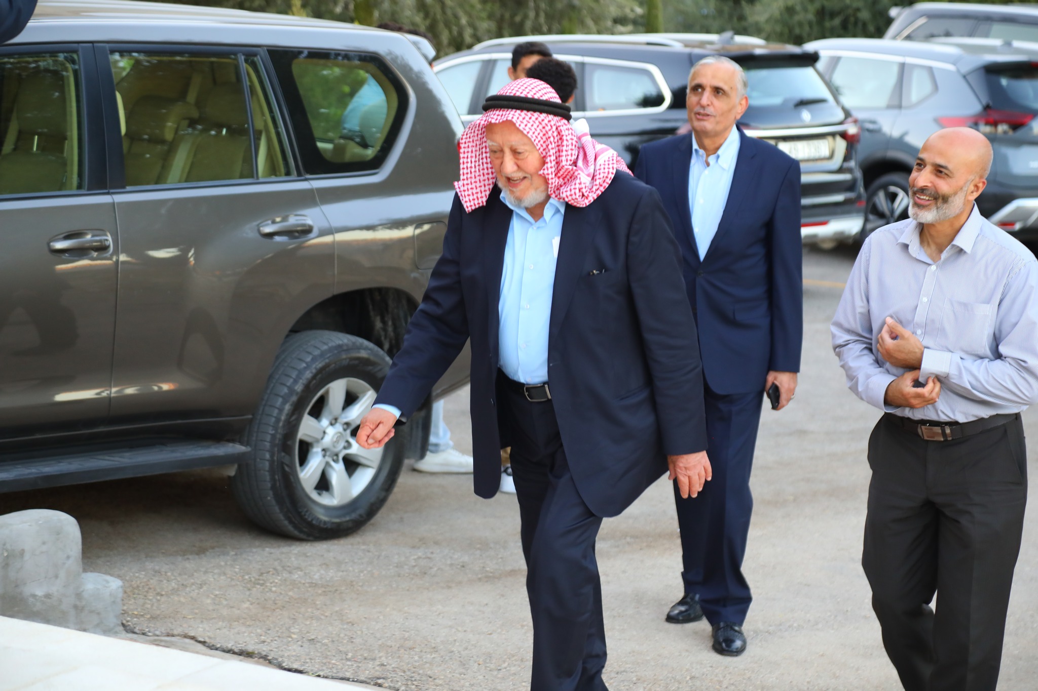 Madar Al-Saa Images 0.597928008351351