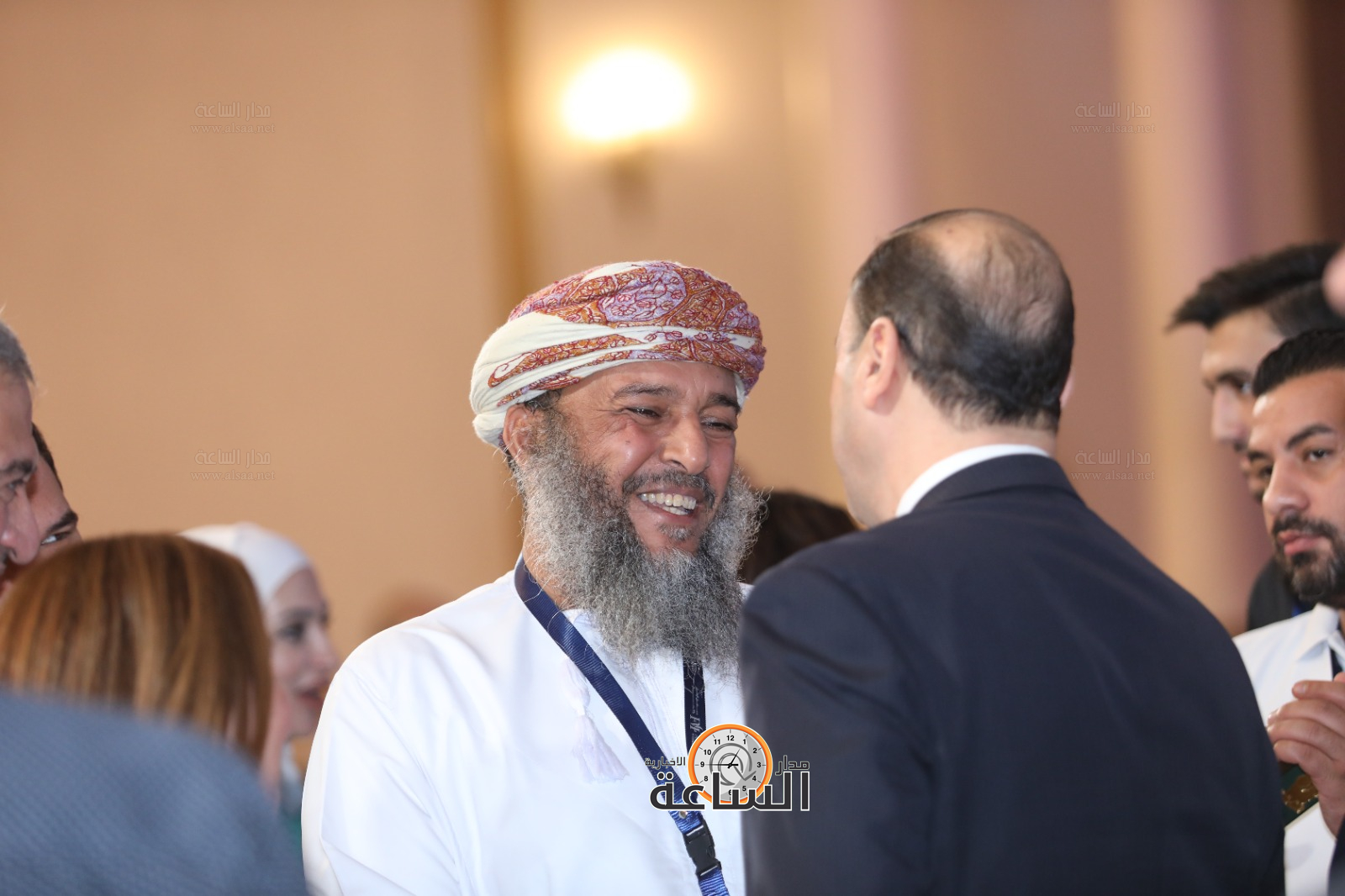 Madar Al-Saa Images 0.5744431138875488