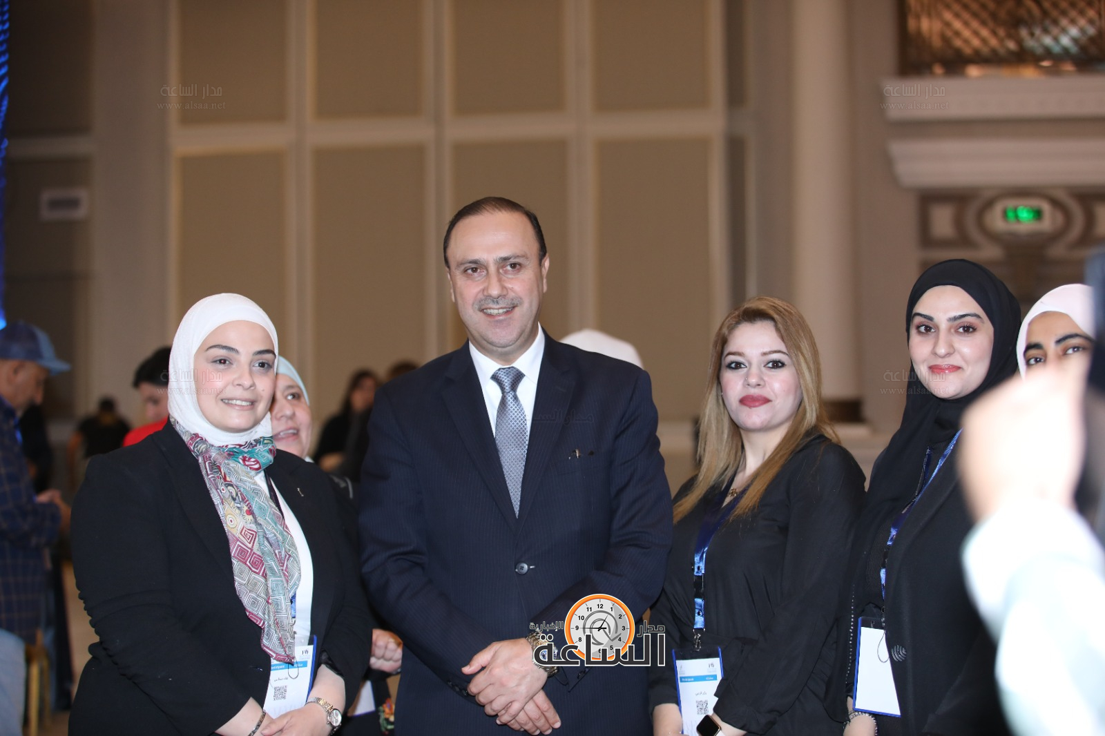 Madar Al-Saa Images 0.8907819428290562