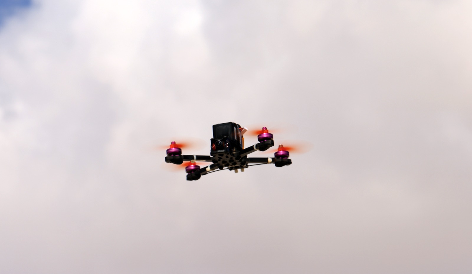 Madar Al-Saa Images 0.17626976564996344