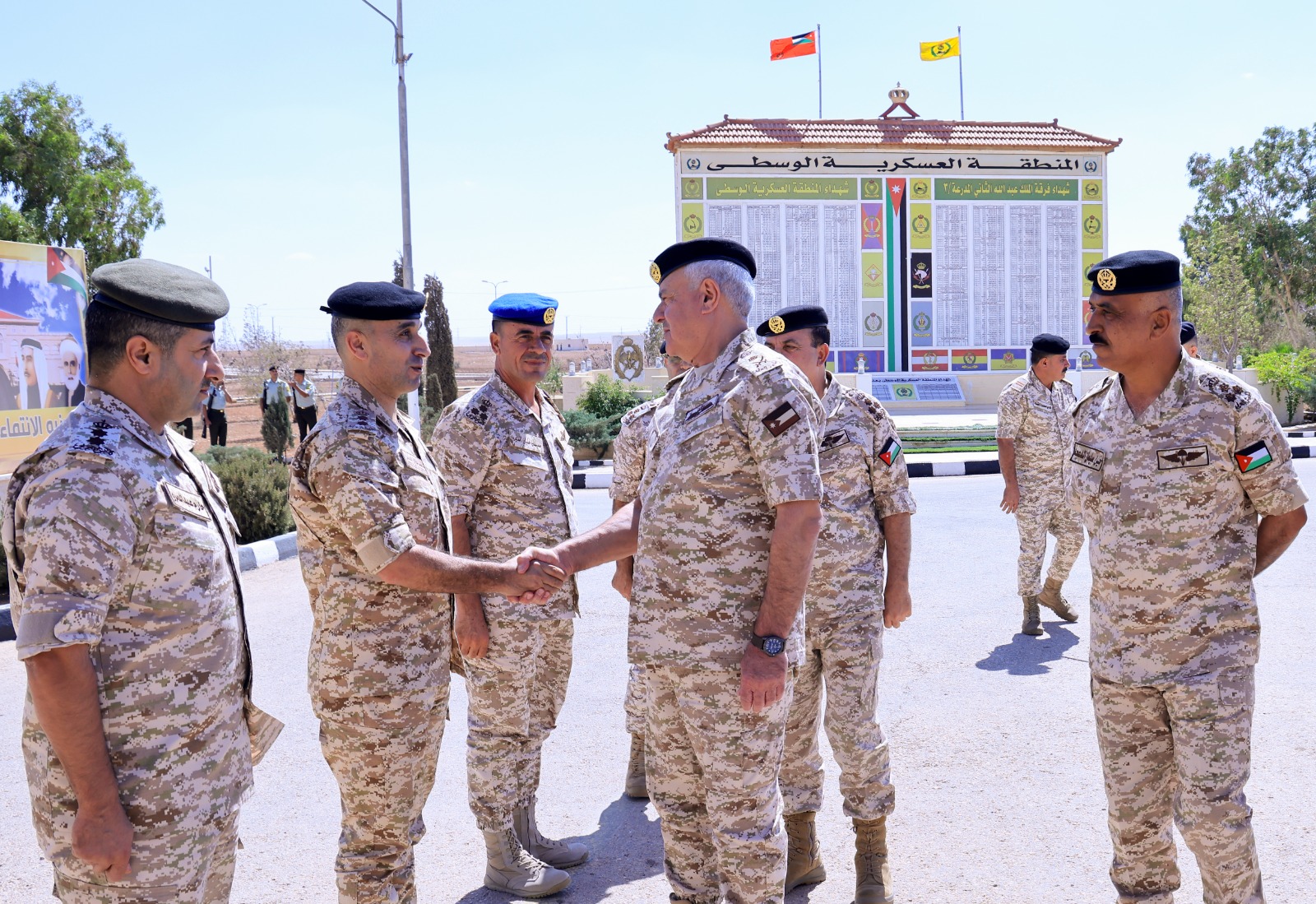 Madar Al-Saa Images 0.6373748220370294