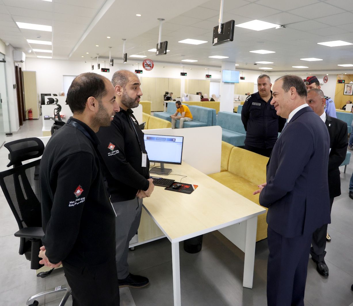 Madar Al-Saa Images 0.4849425166768486