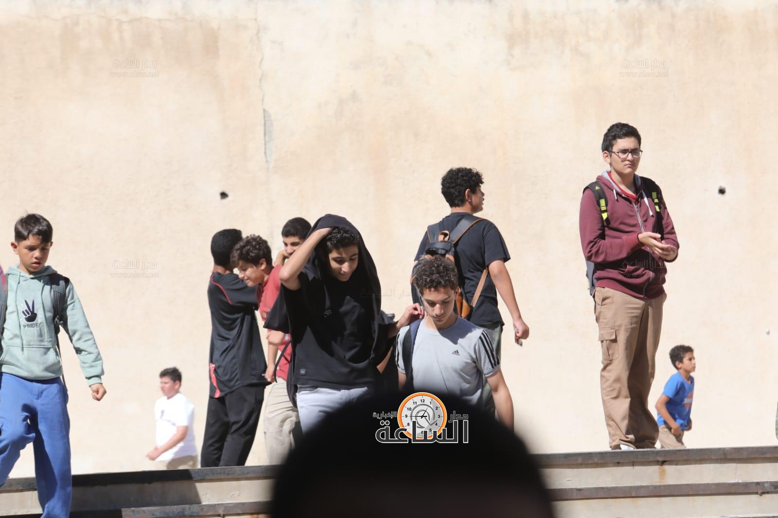 Madar Al-Saa Images 0.16467560472845766