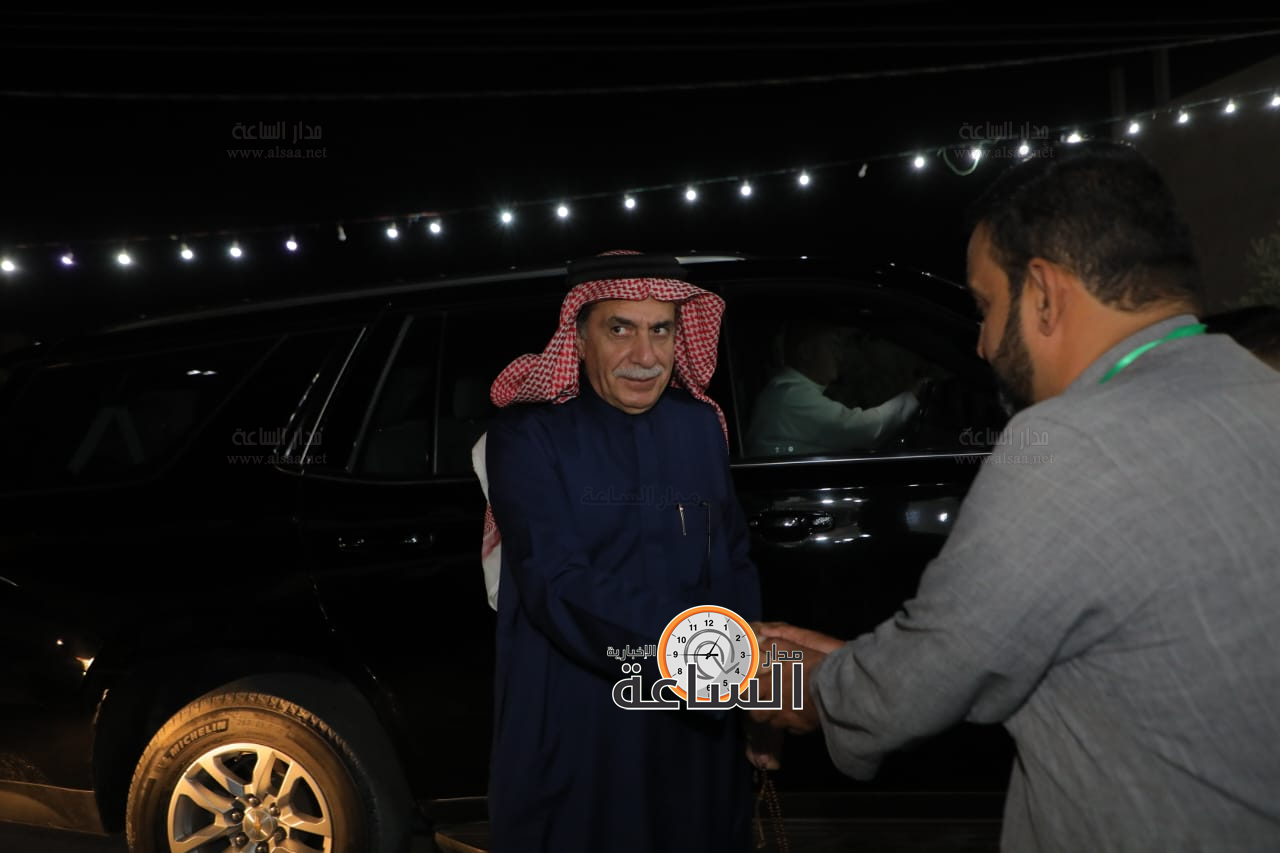 Madar Al-Saa Images 0.7674410594566199