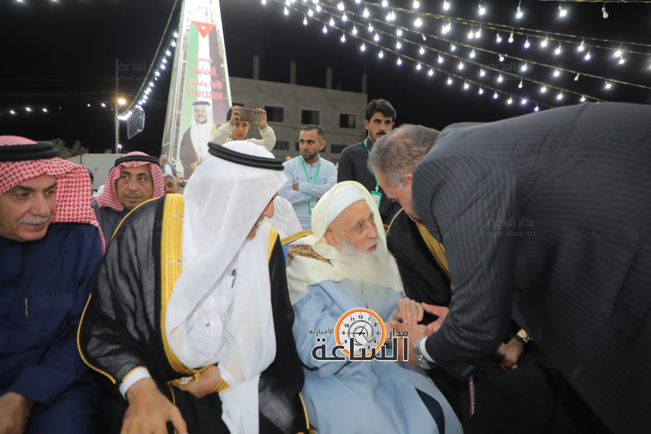 Madar Al-Saa Images 0.09745621137872473