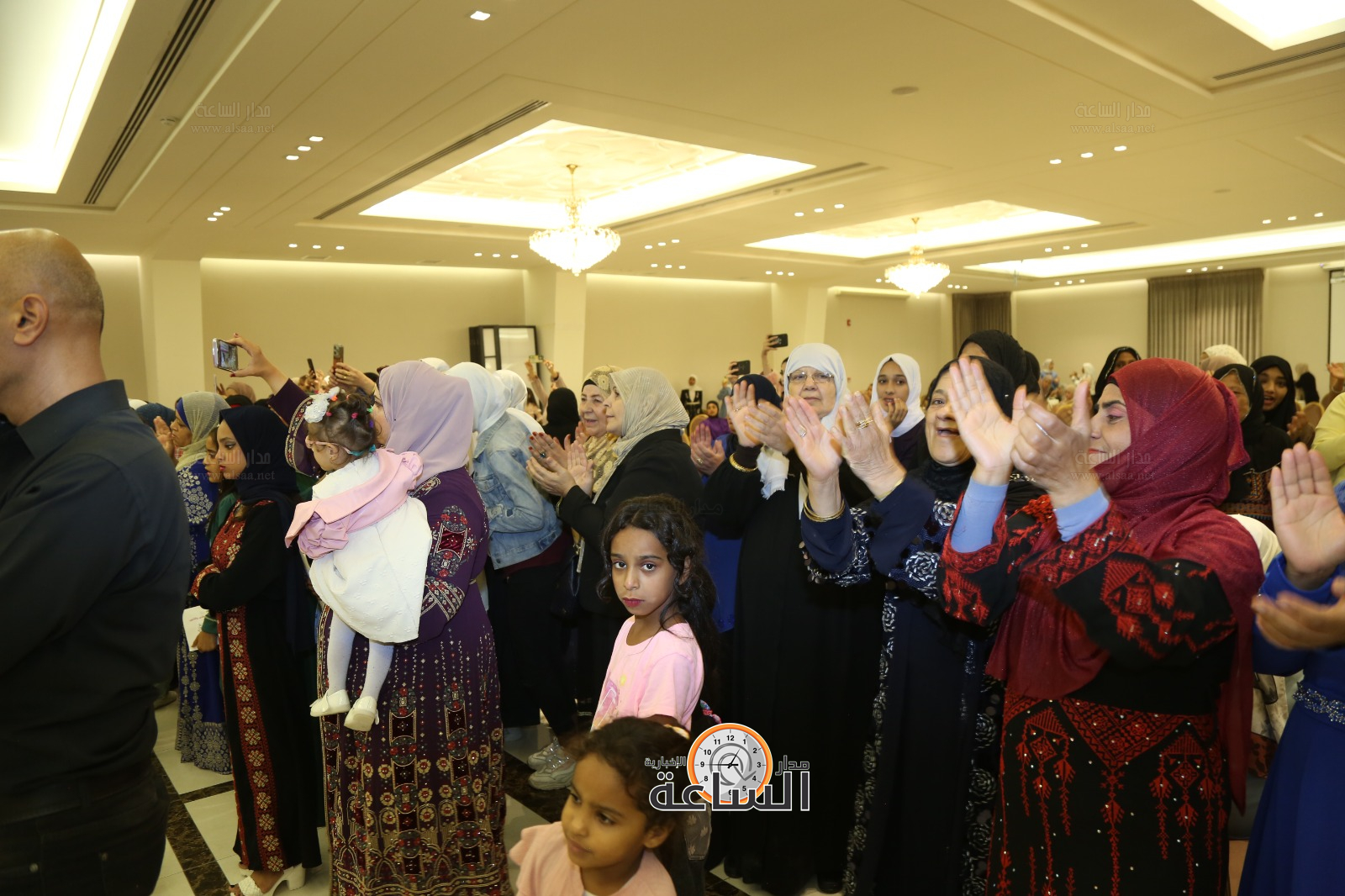 Madar Al-Saa Images 0.3133018877152953