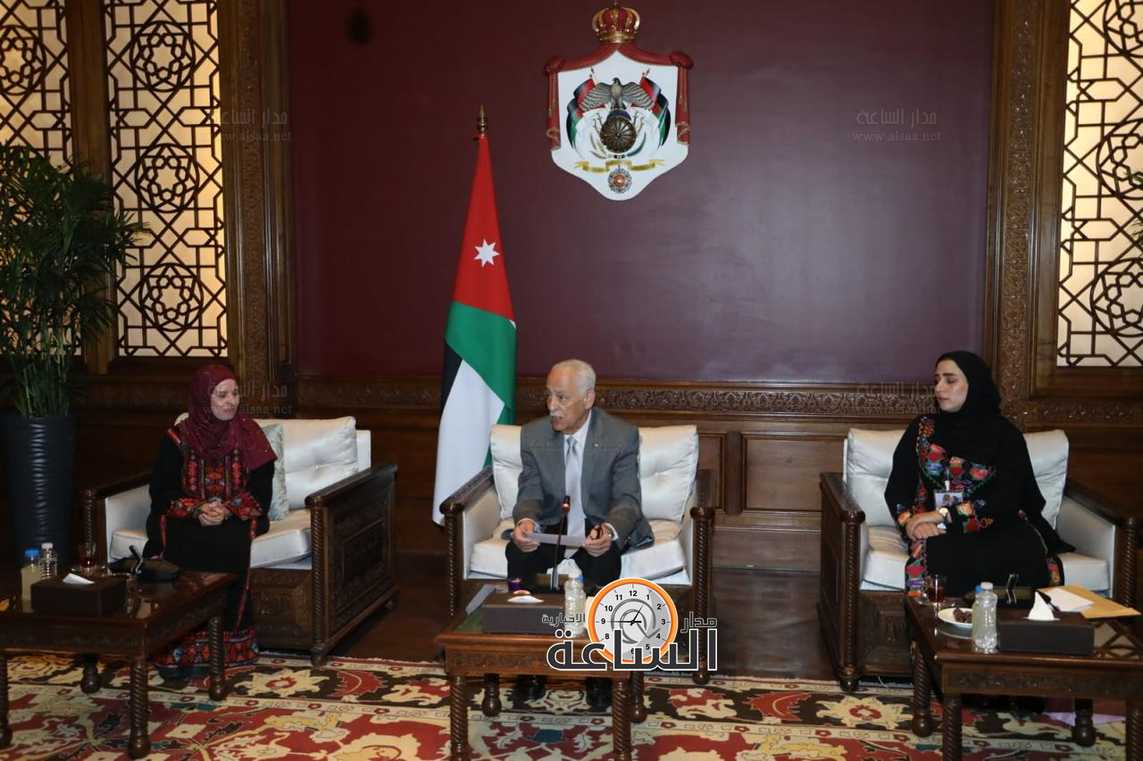 Madar Al-Saa Images 0.32988566543275866