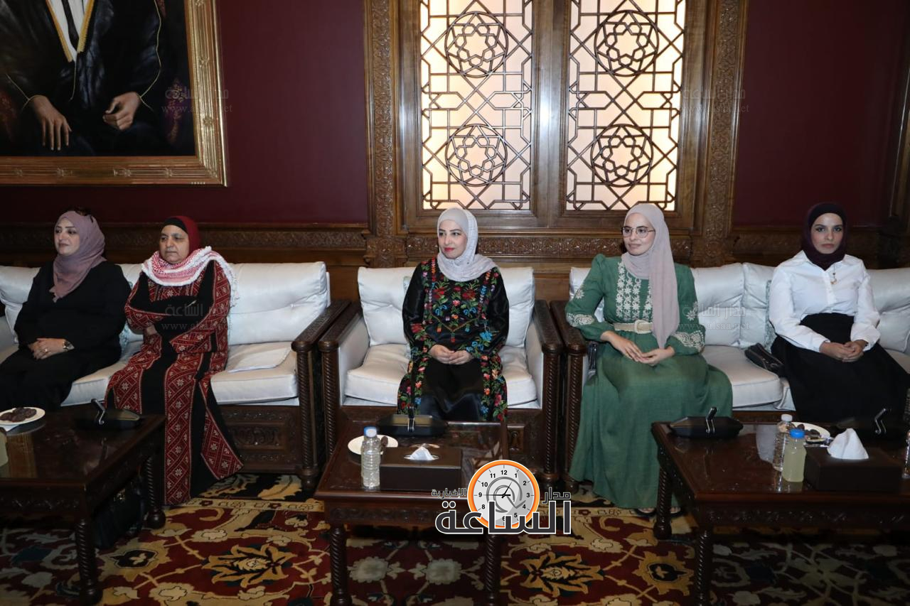 Madar Al-Saa Images 0.04928086091644679