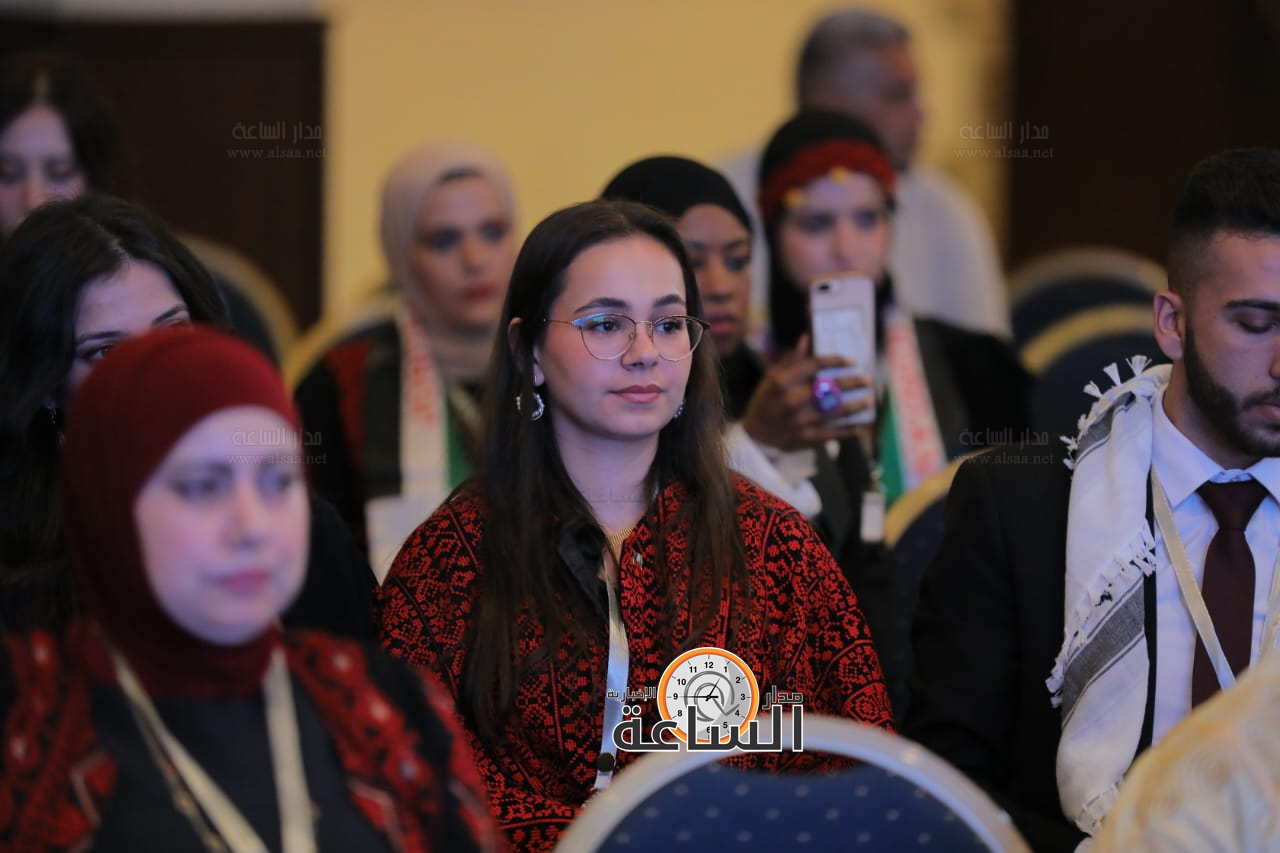 Madar Al-Saa Images 0.545108381080168