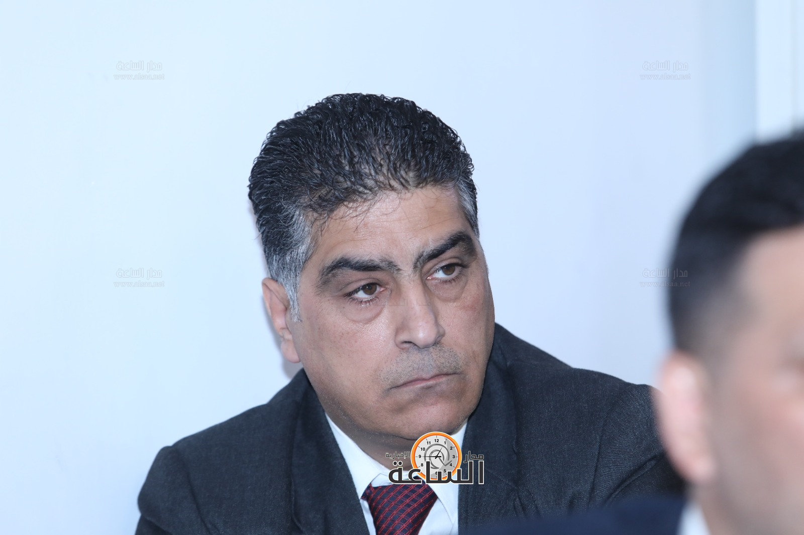 Madar Al-Saa Images 0.41557001272273