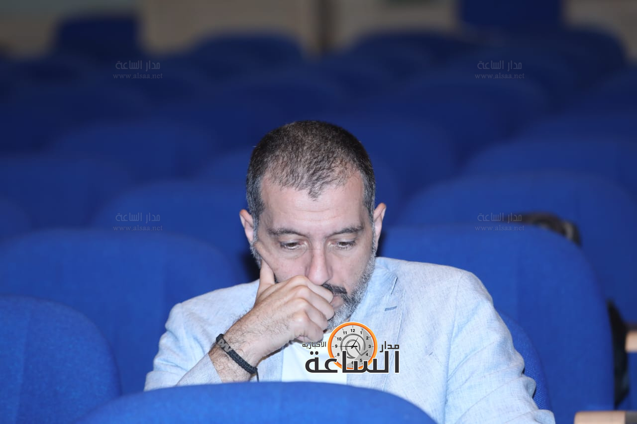 Madar Al-Saa Images 0.8642118557429113