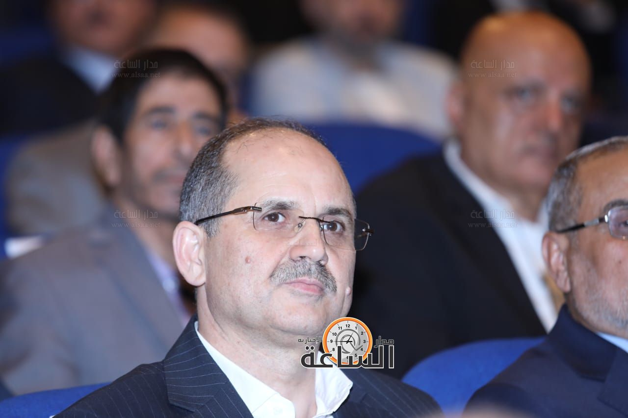 Madar Al-Saa Images 0.3337680650353554