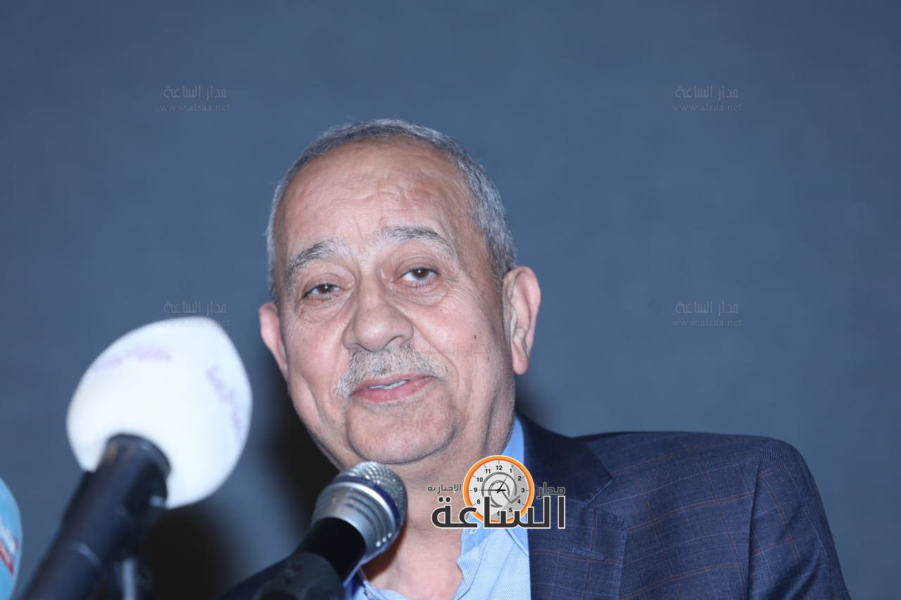 Madar Al-Saa Images 0.45549787013180576