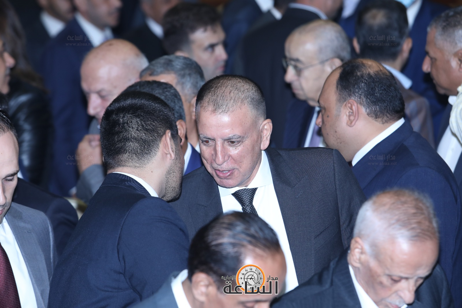 Madar Al-Saa Images 0.727072597866055