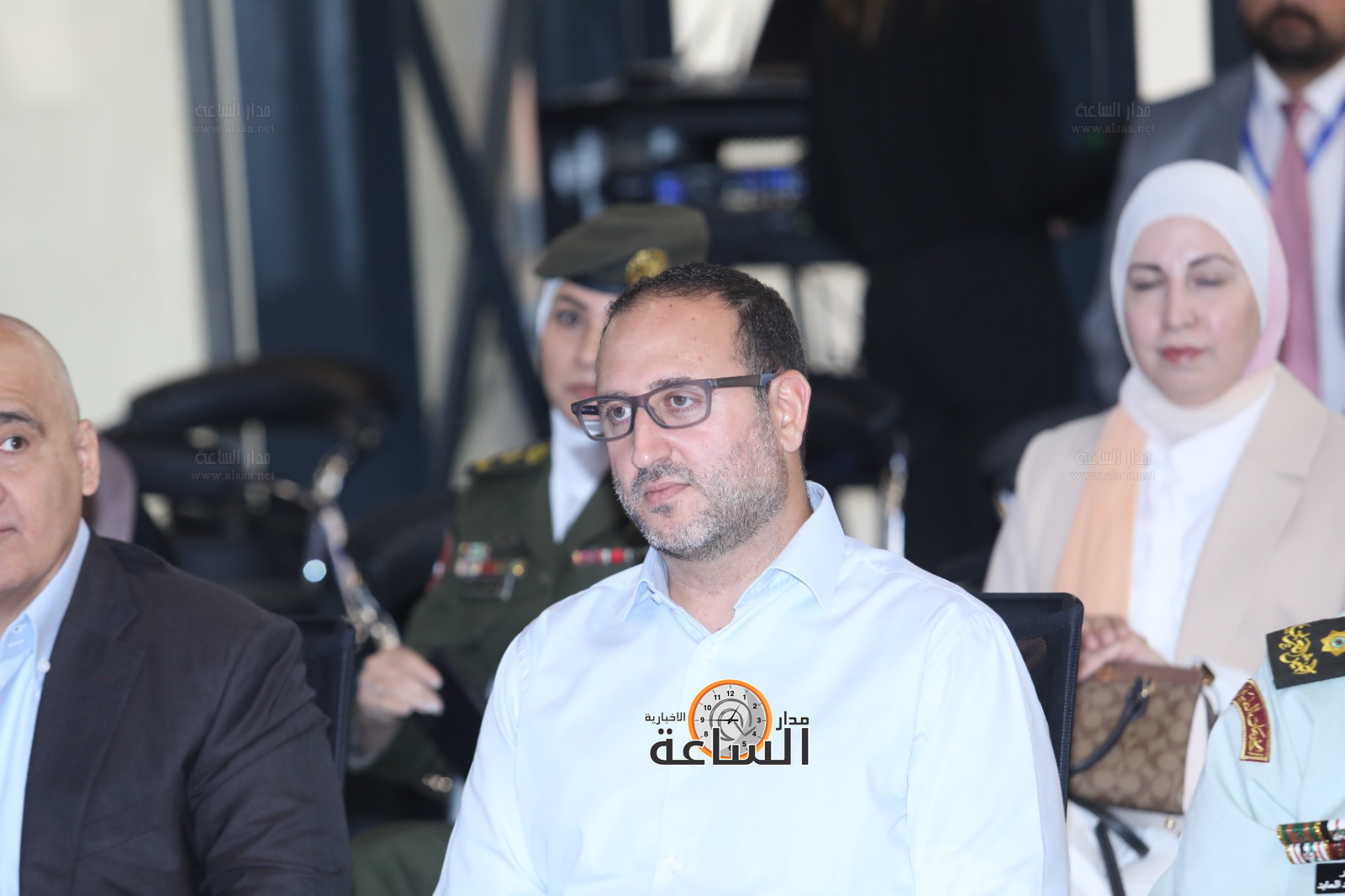 Madar Al-Saa Images 0.3576829121299565